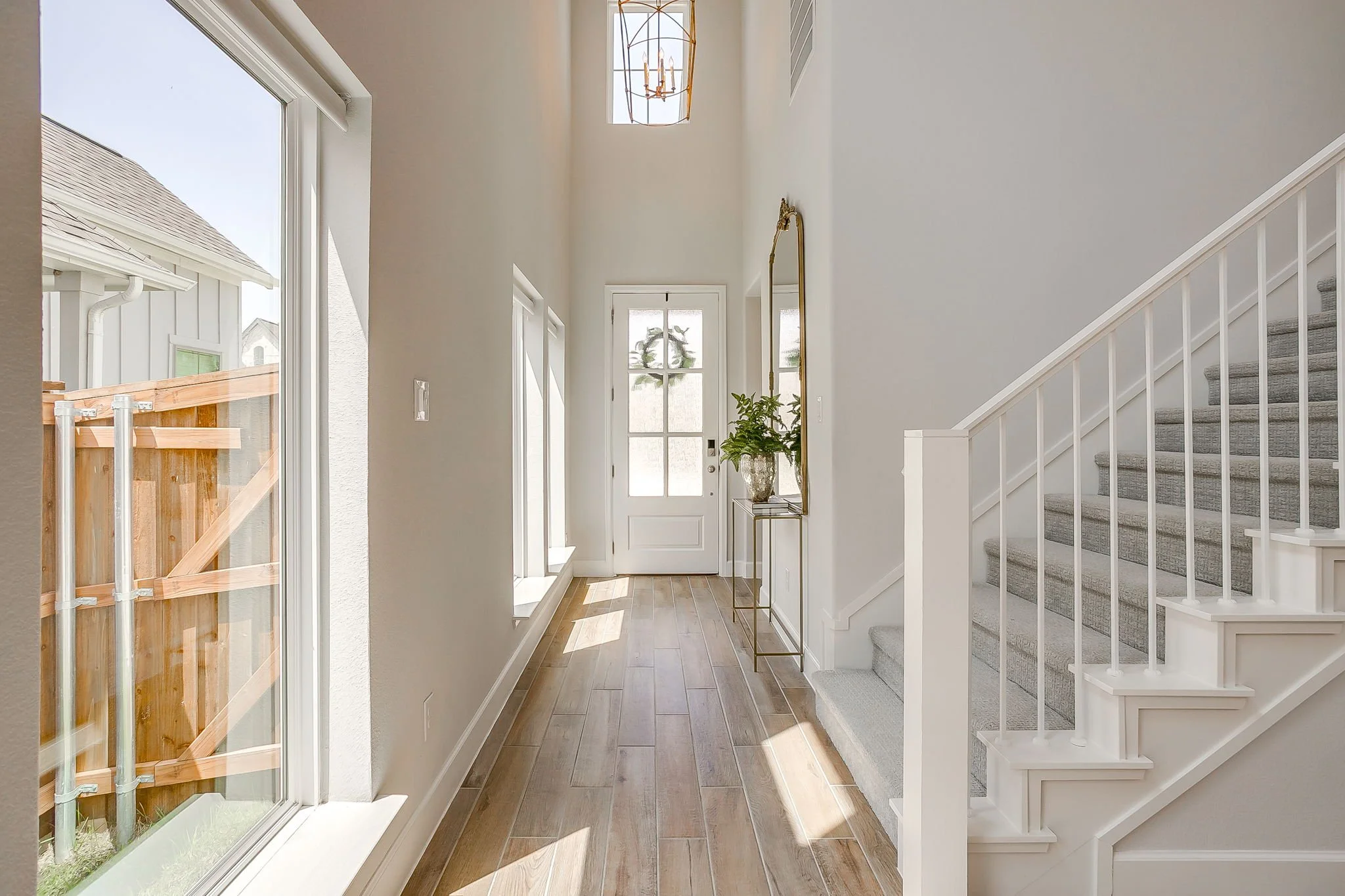 2117 Eastus Ln (5 of 47).jpg
