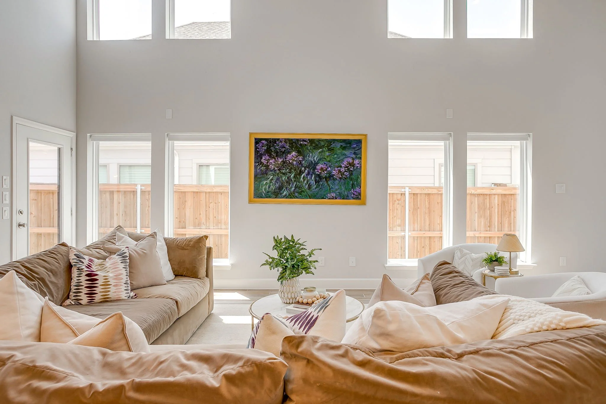 2117 Eastus Ln (20 of 47).jpg