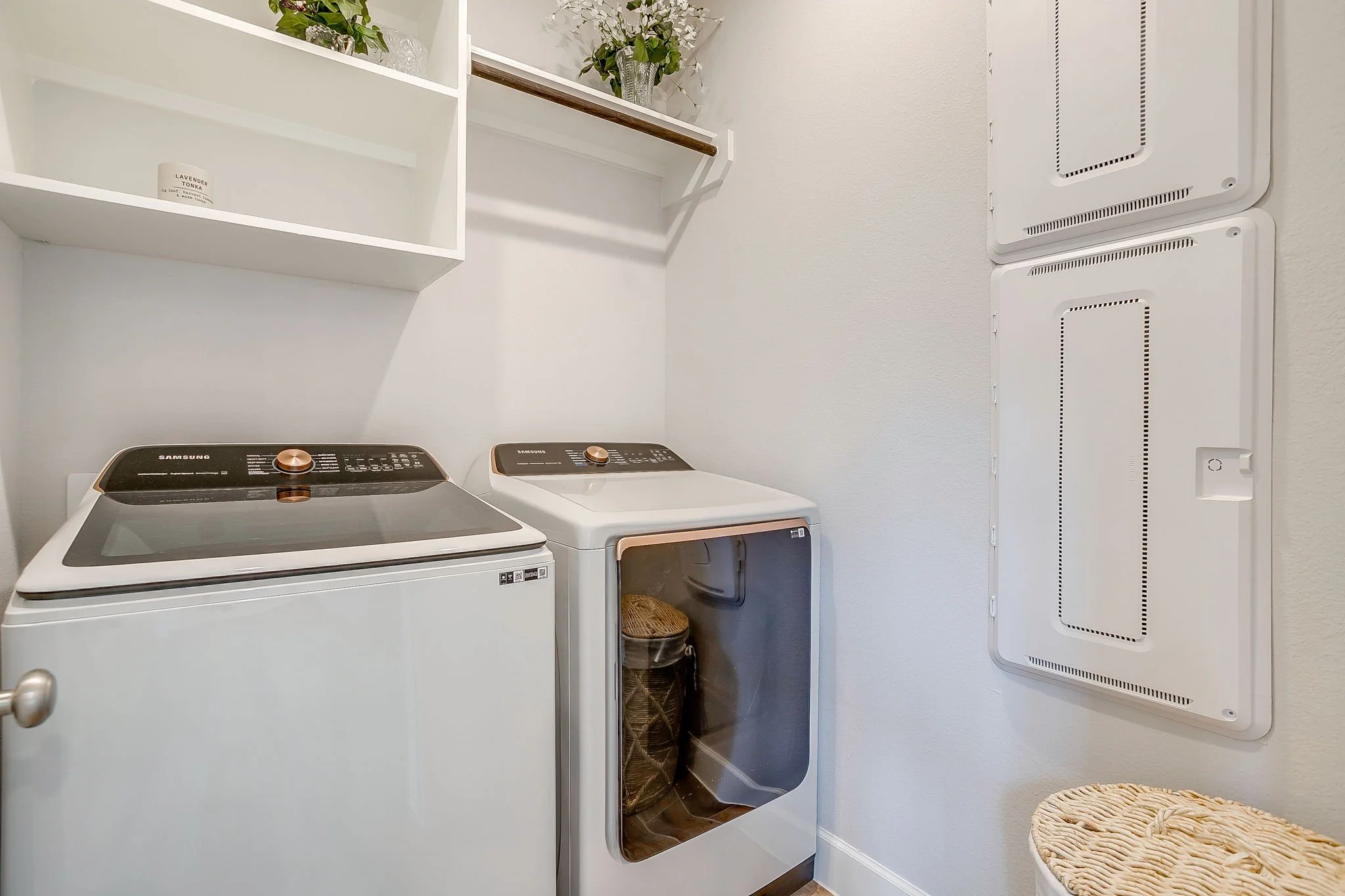 2117 Eastus Ln (32 of 47).jpg