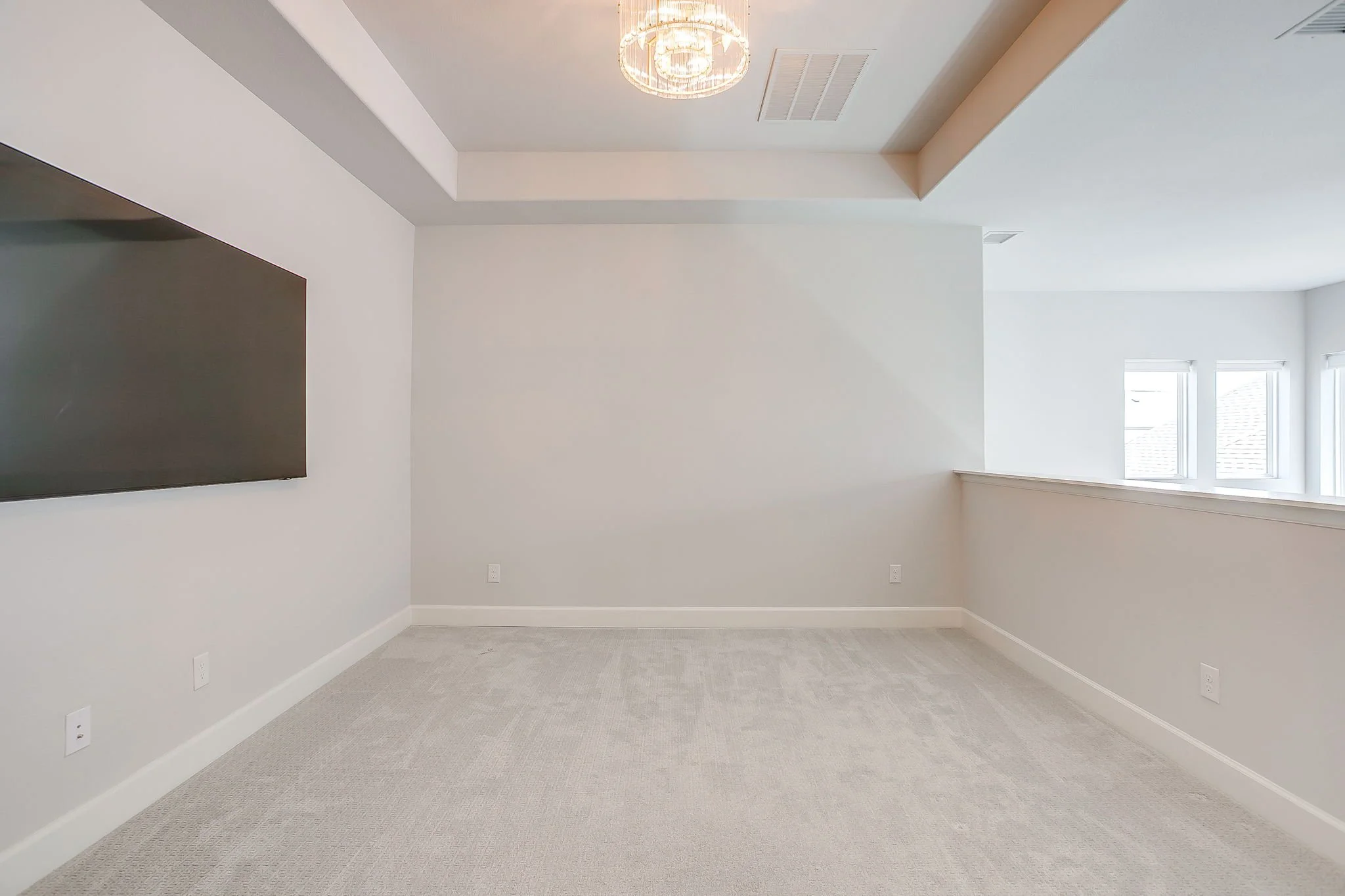 2117 Eastus Ln (33 of 47).jpg