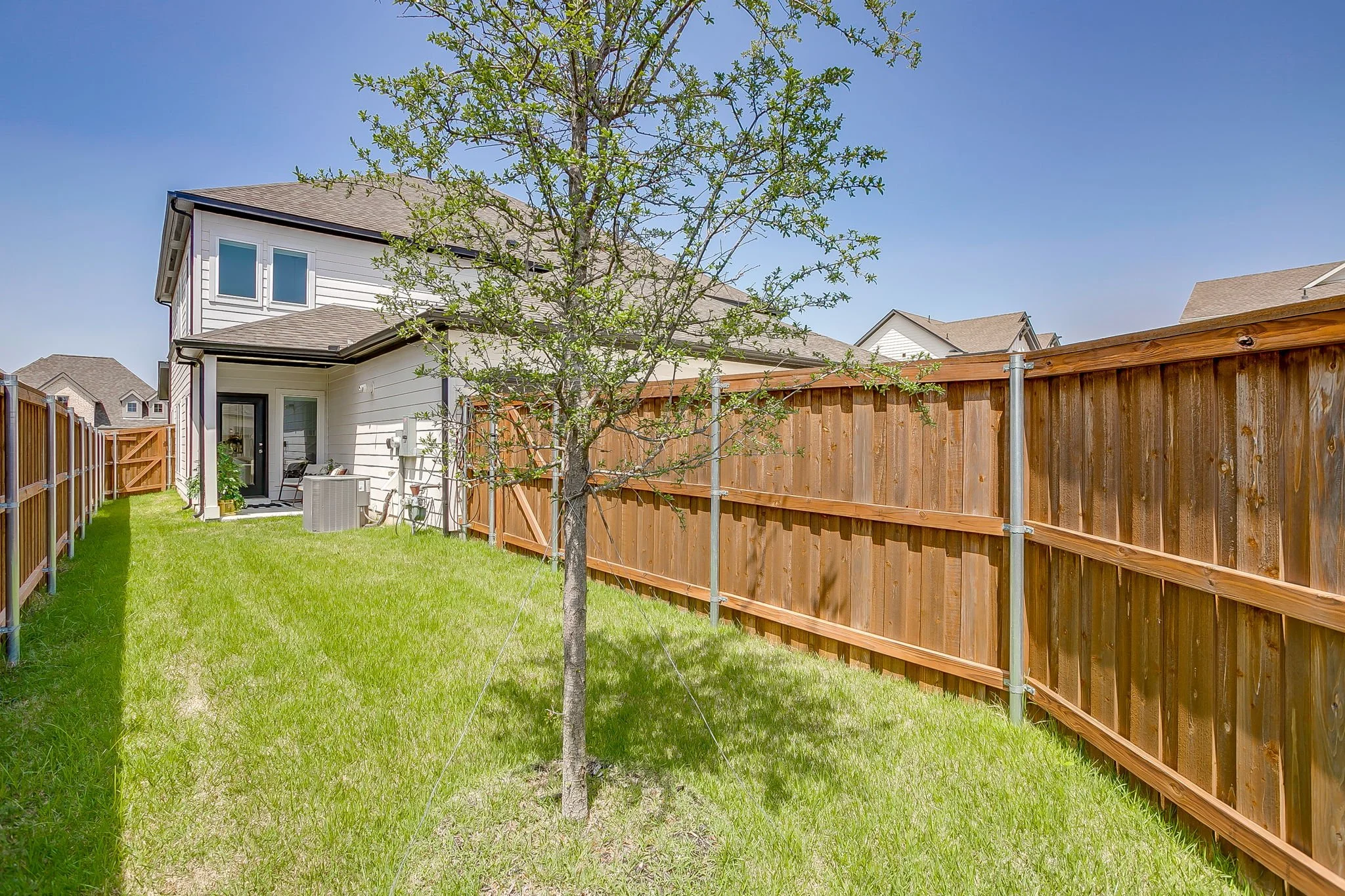2117 Eastus Ln (44 of 47).jpg