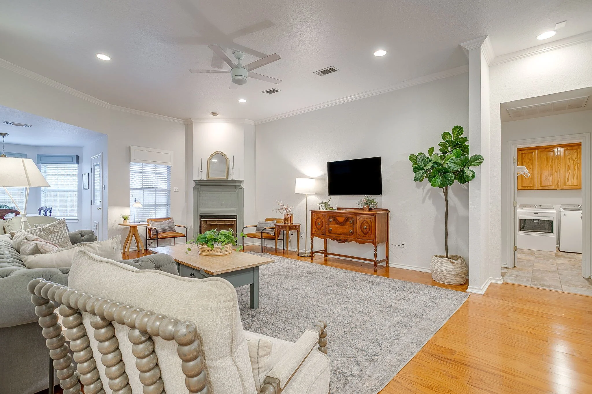 1017 Austin Ct (11 of 45).jpg