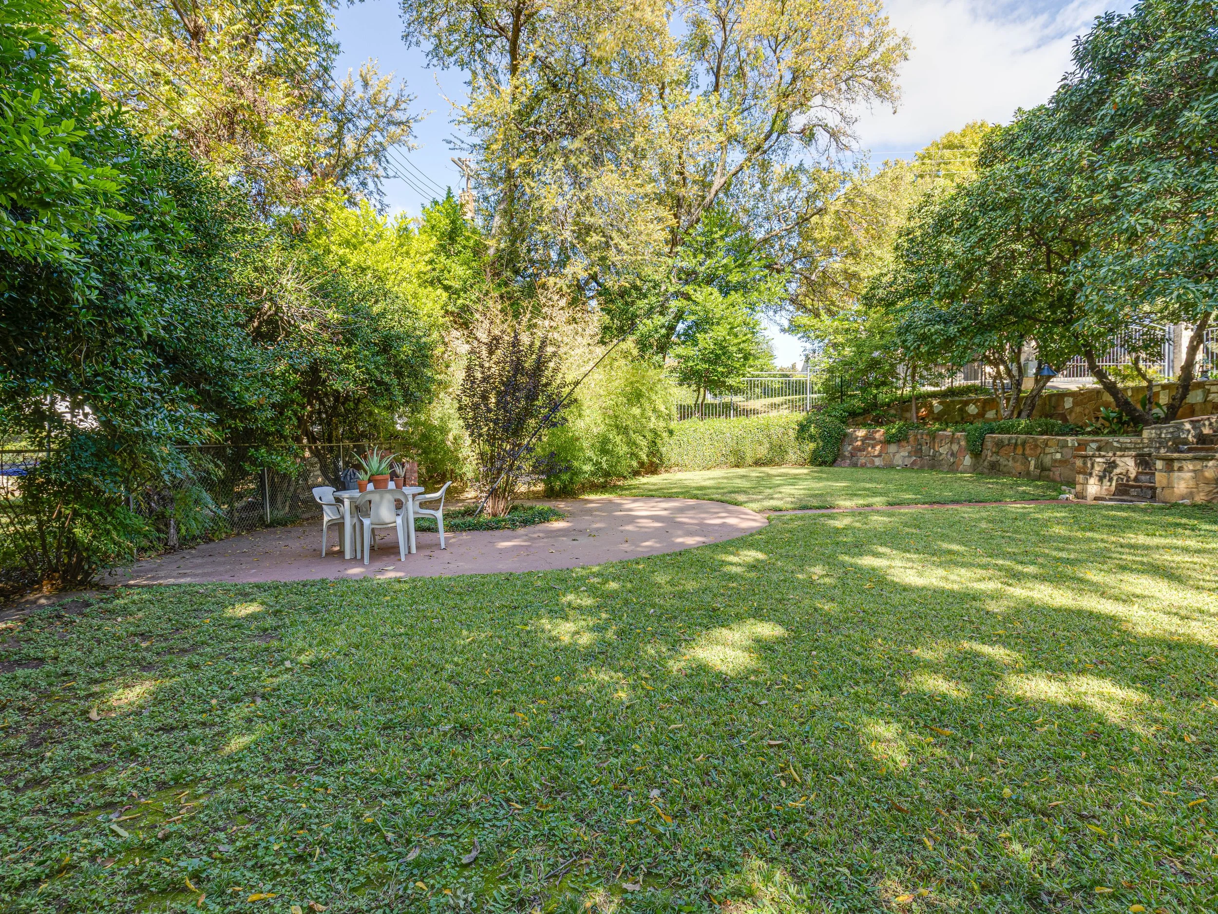 059 Backyard - 2500 Boyd.jpg