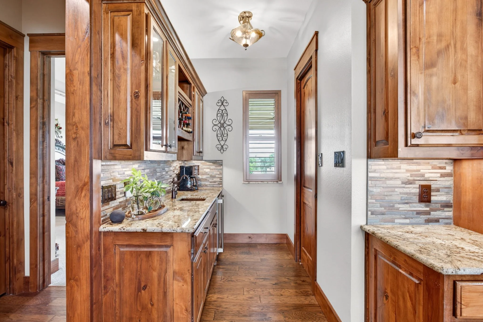501 Alsdorf Rd (42 of 83).jpg