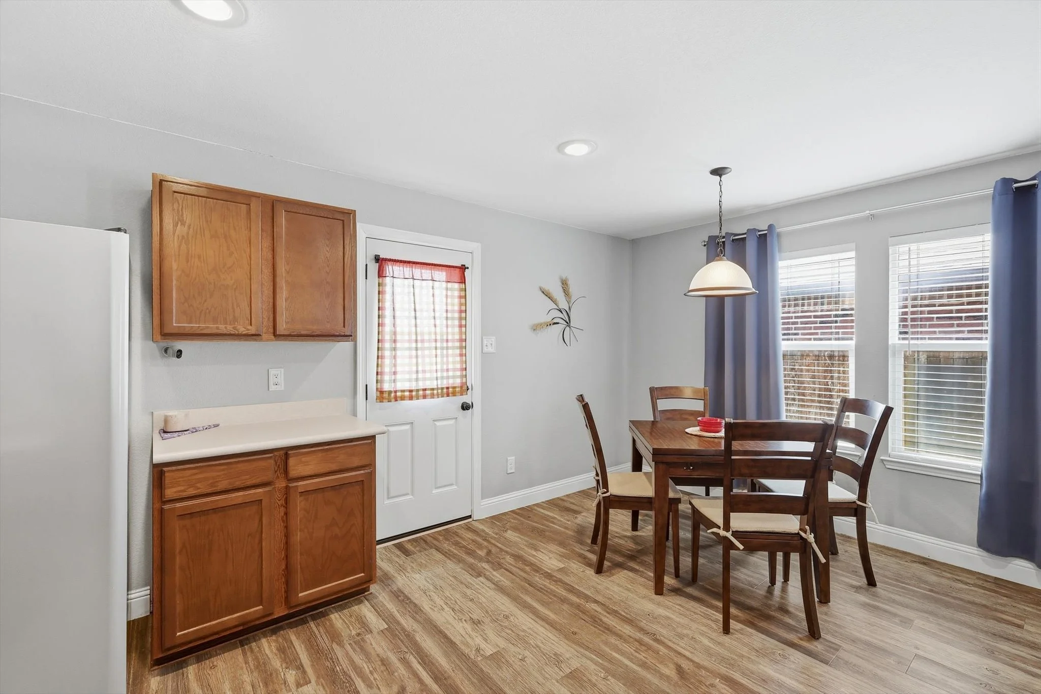 15-9108 Noontide Dr FINAL-15.jpg