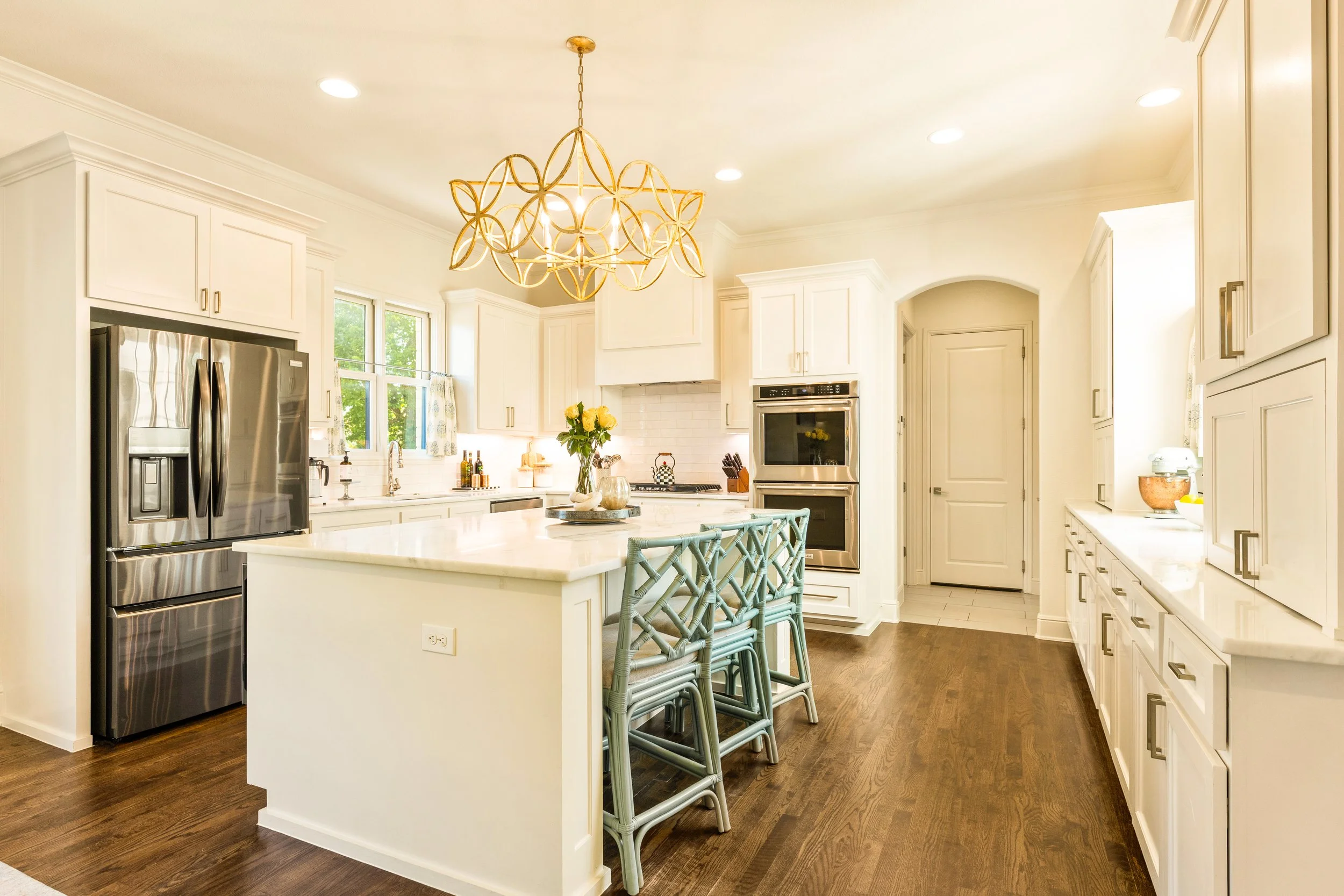 029 Kitchen - 109 Pineland.jpg