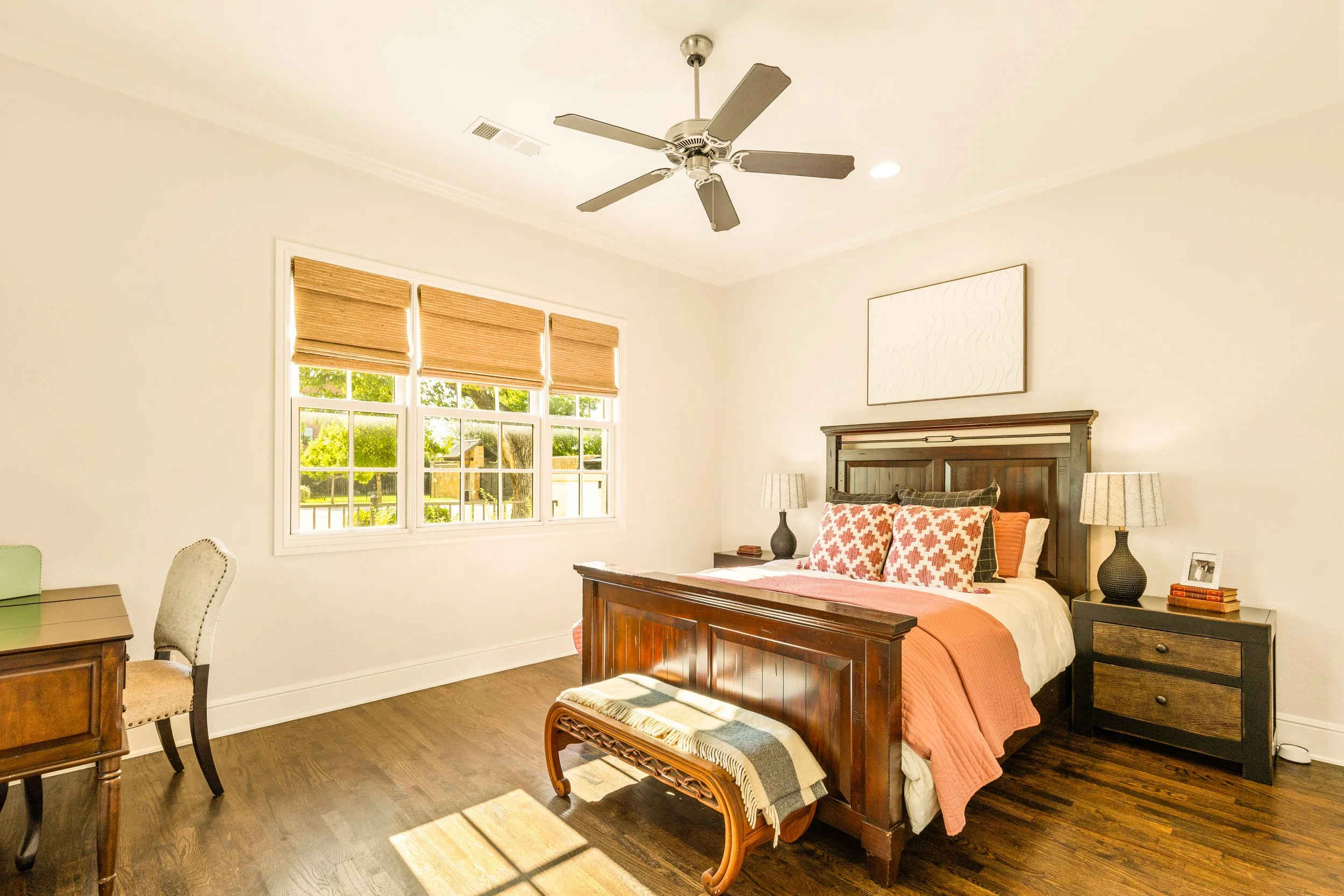 055 Guest Bedroom - 109 Pineland.jpg