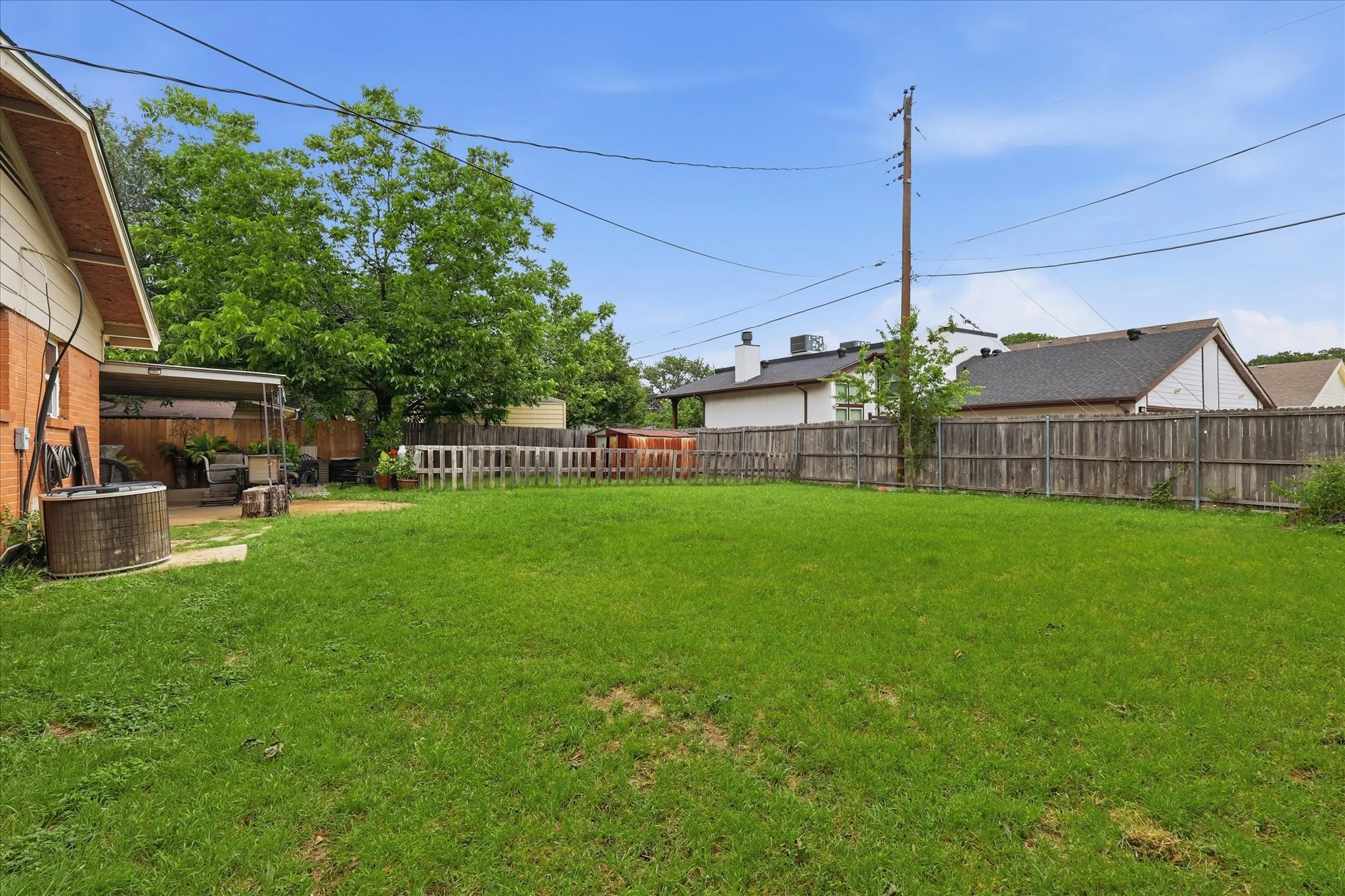 52-2800_Brockbank_Dr - 052.jpg