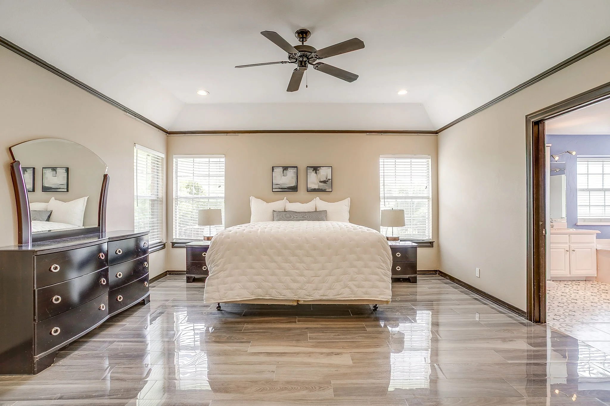 9928 Wandering Way St (31 of 46).jpg