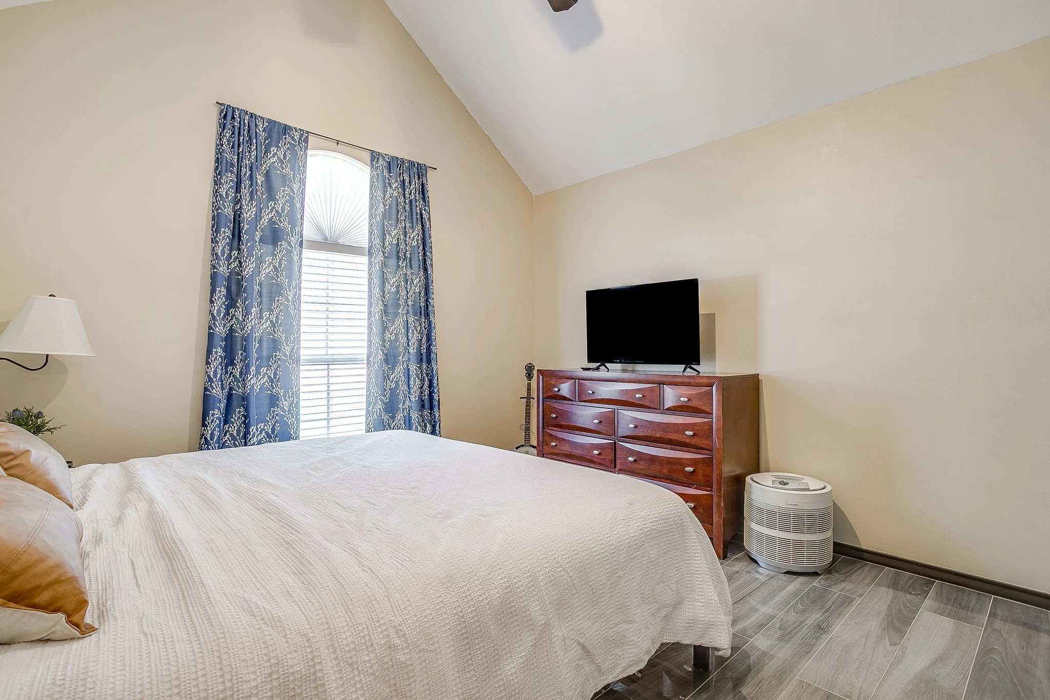 9928 Wandering Way St (38 of 46).jpg