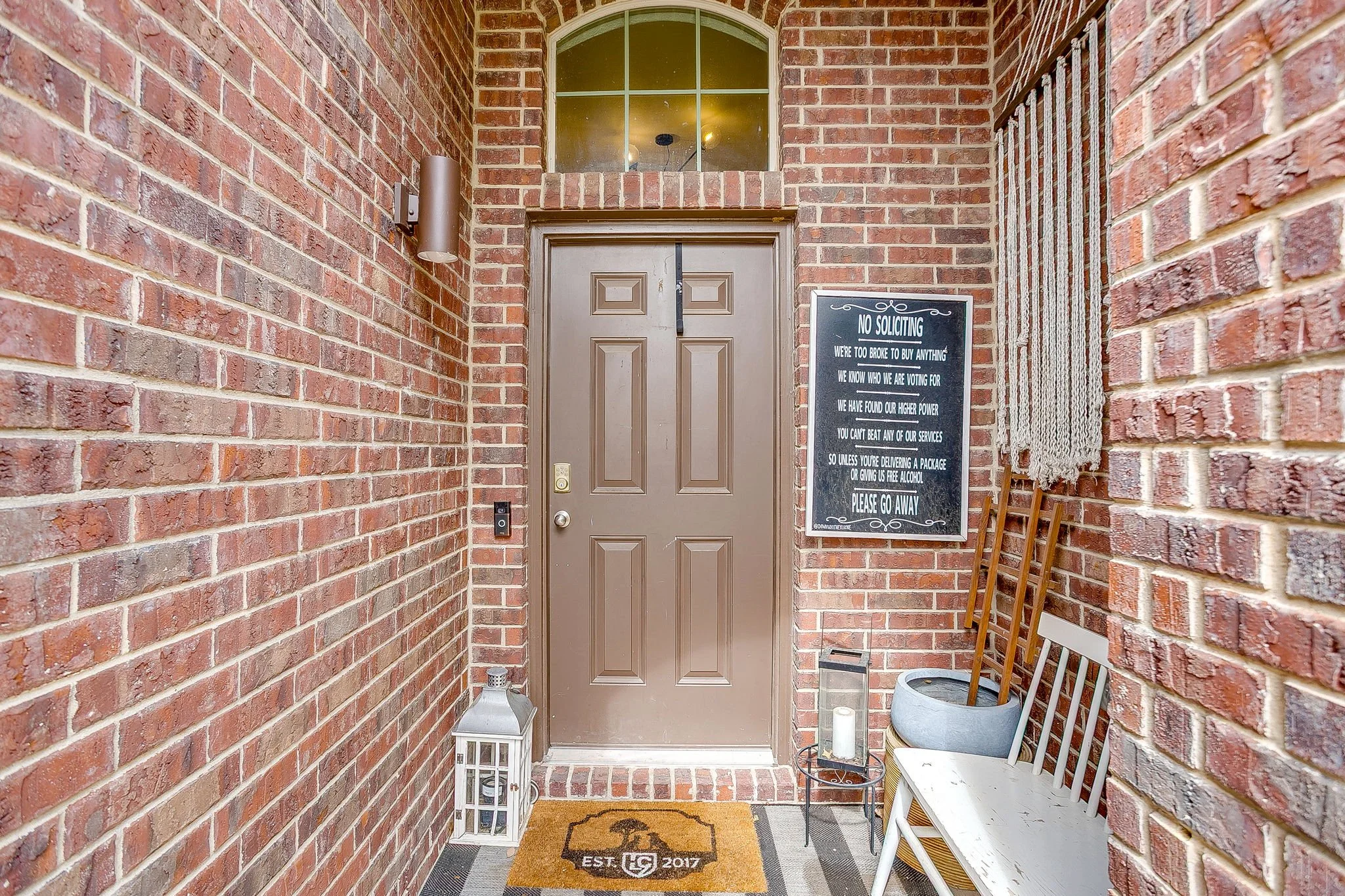 100 Tall Meadow St (9 of 44).jpg
