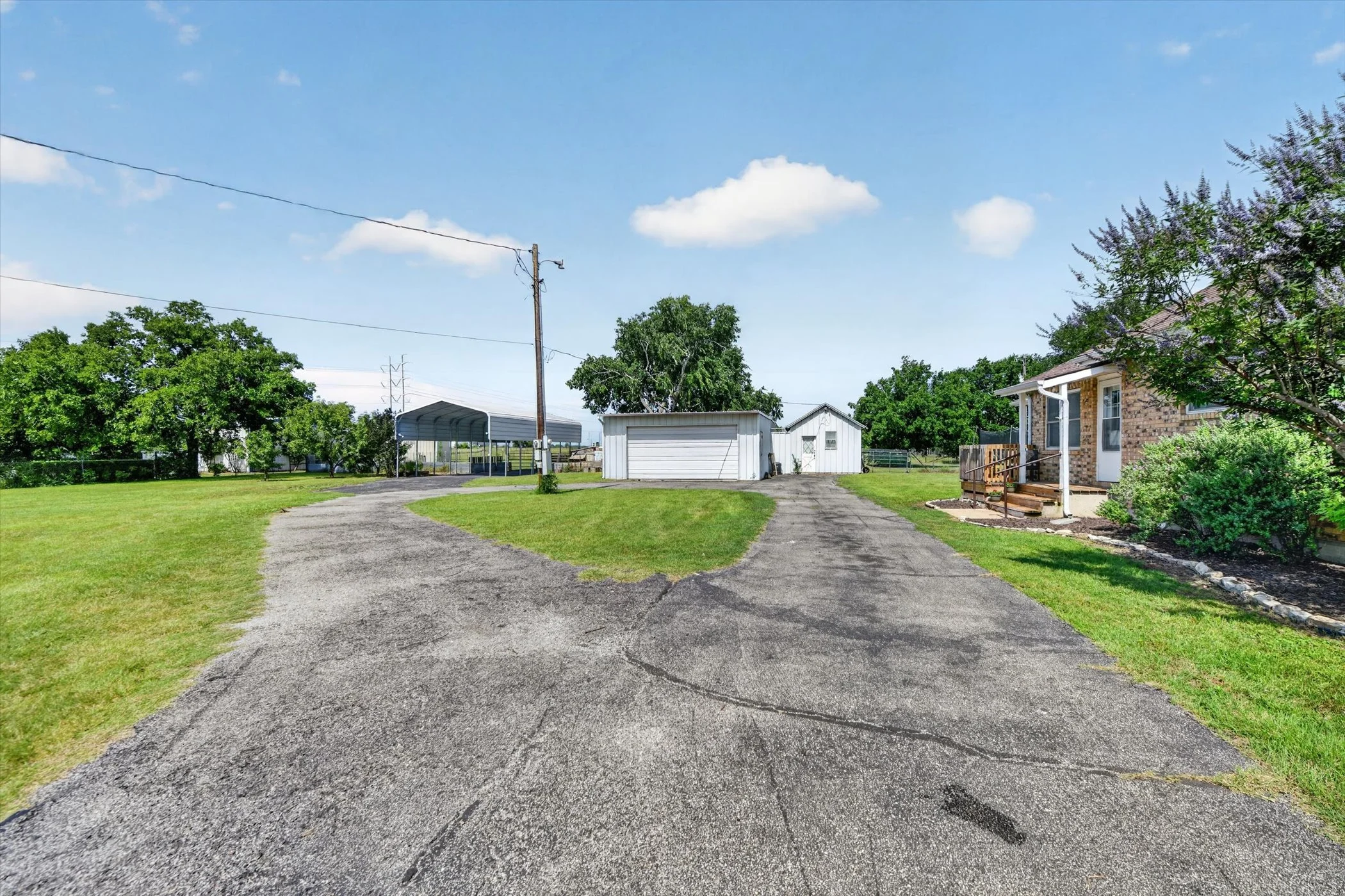 39-1808-Silver-Creek-Azle-Rd-Reality-360-Imaging.jpg