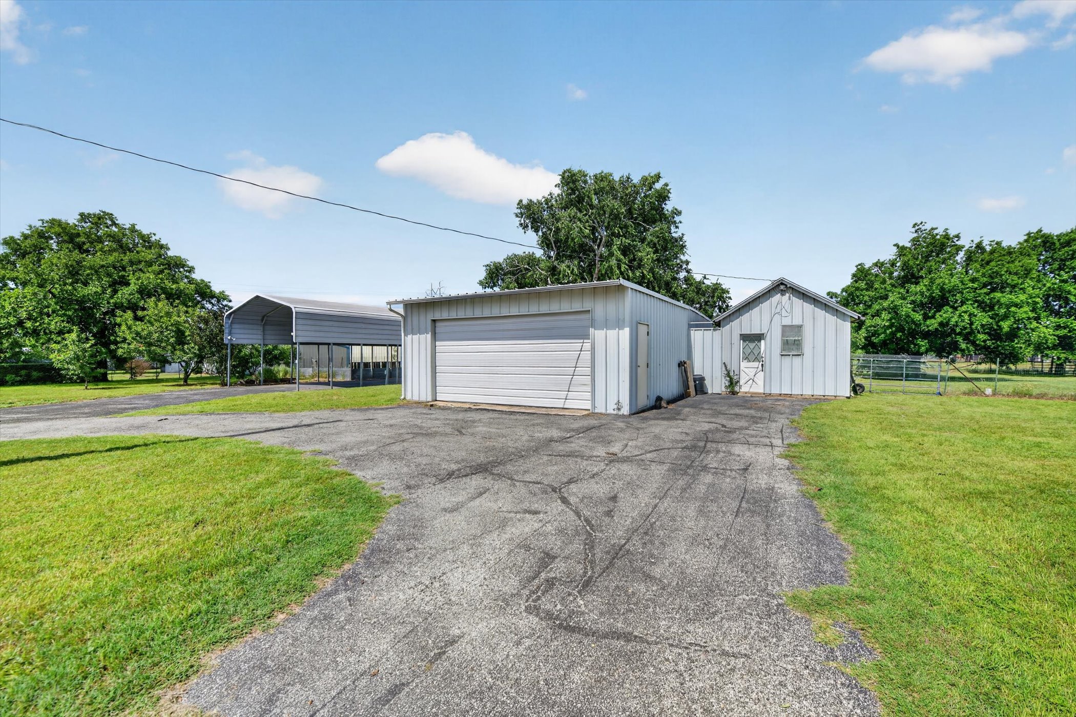 43-1808-Silver-Creek-Azle-Rd-Reality-360-Imaging.jpg