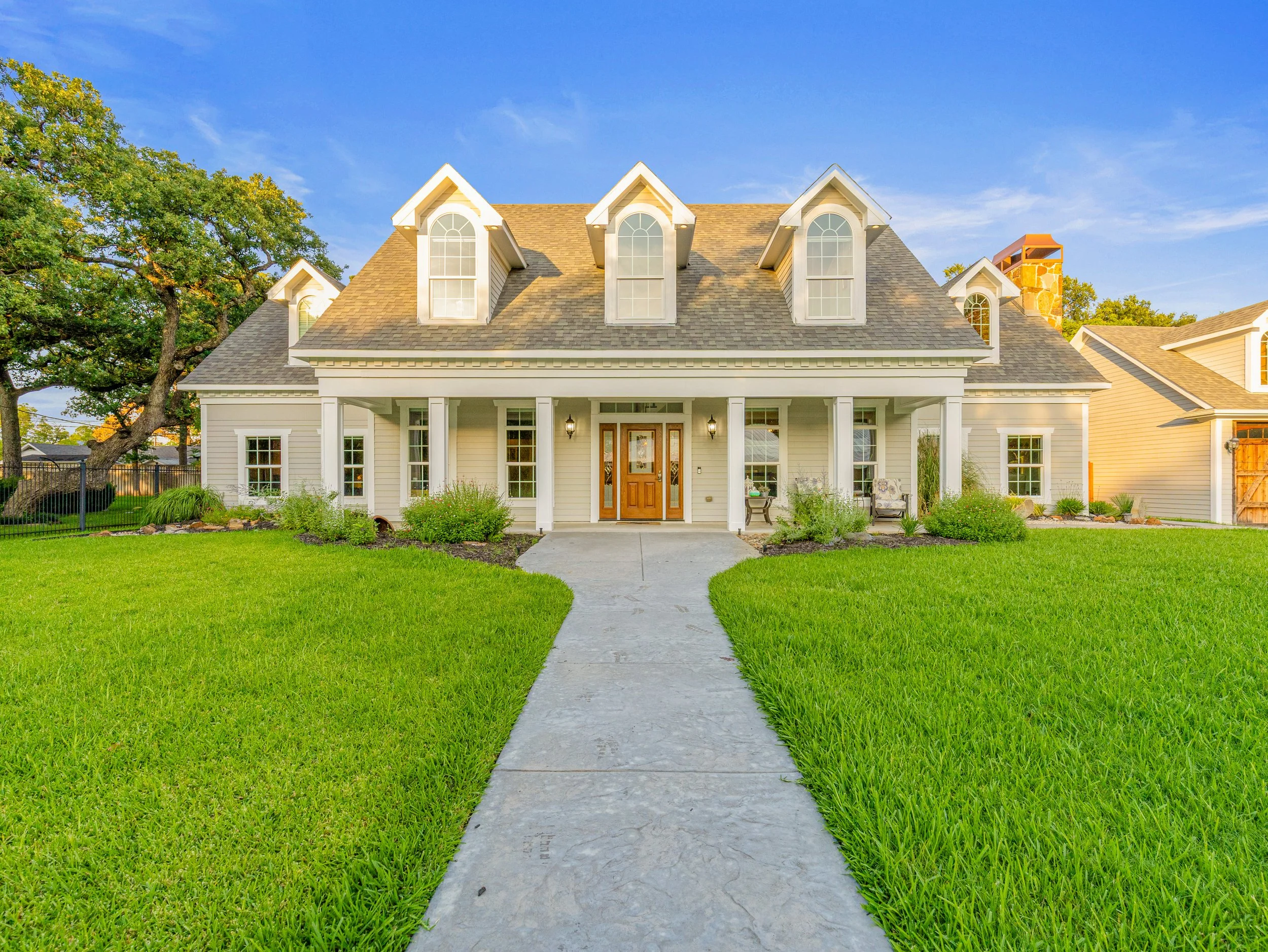 002 Front - 11700 Rams Lake.jpg