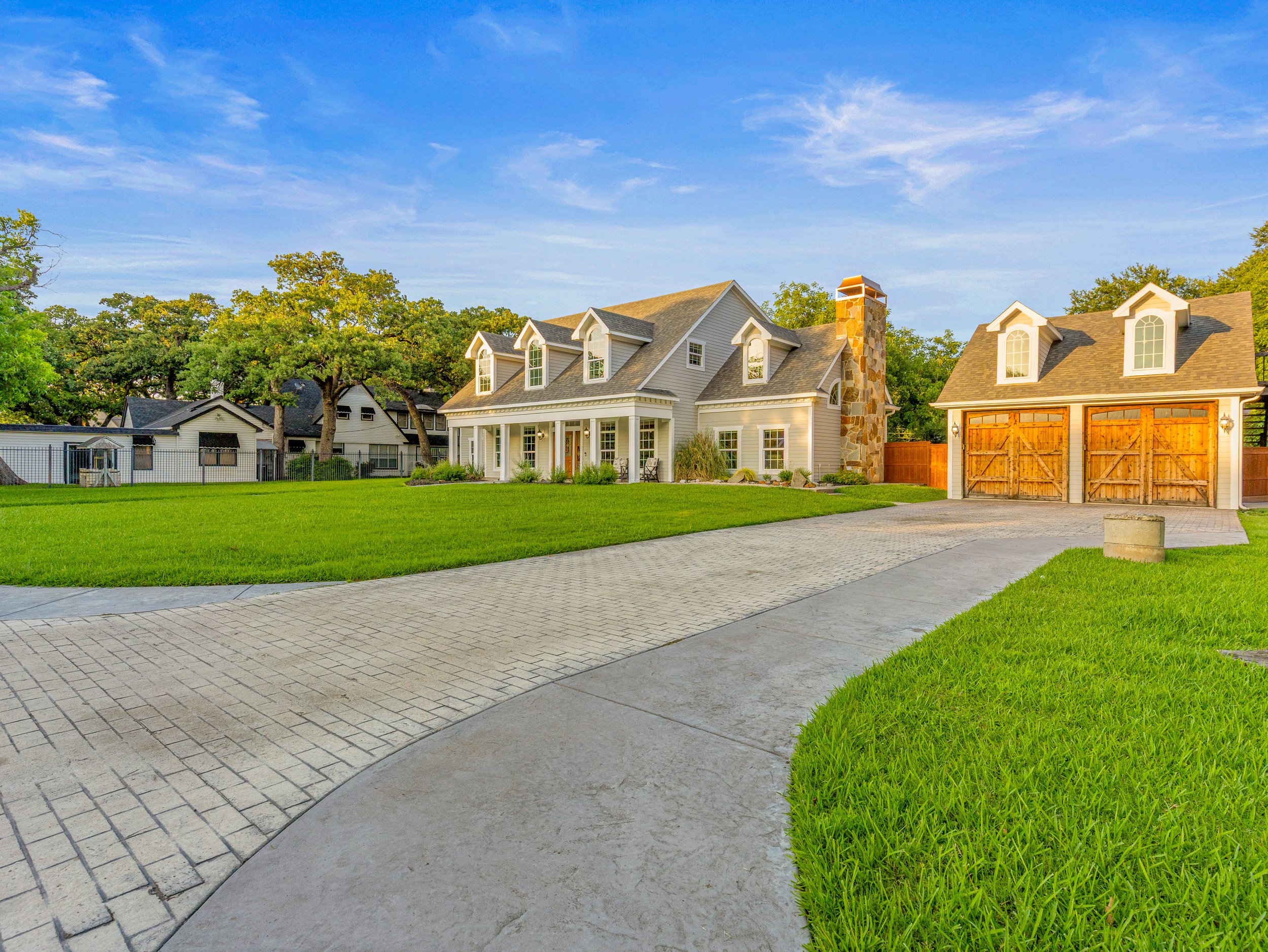 008 Driveway - 11700 Rams Lake.jpg