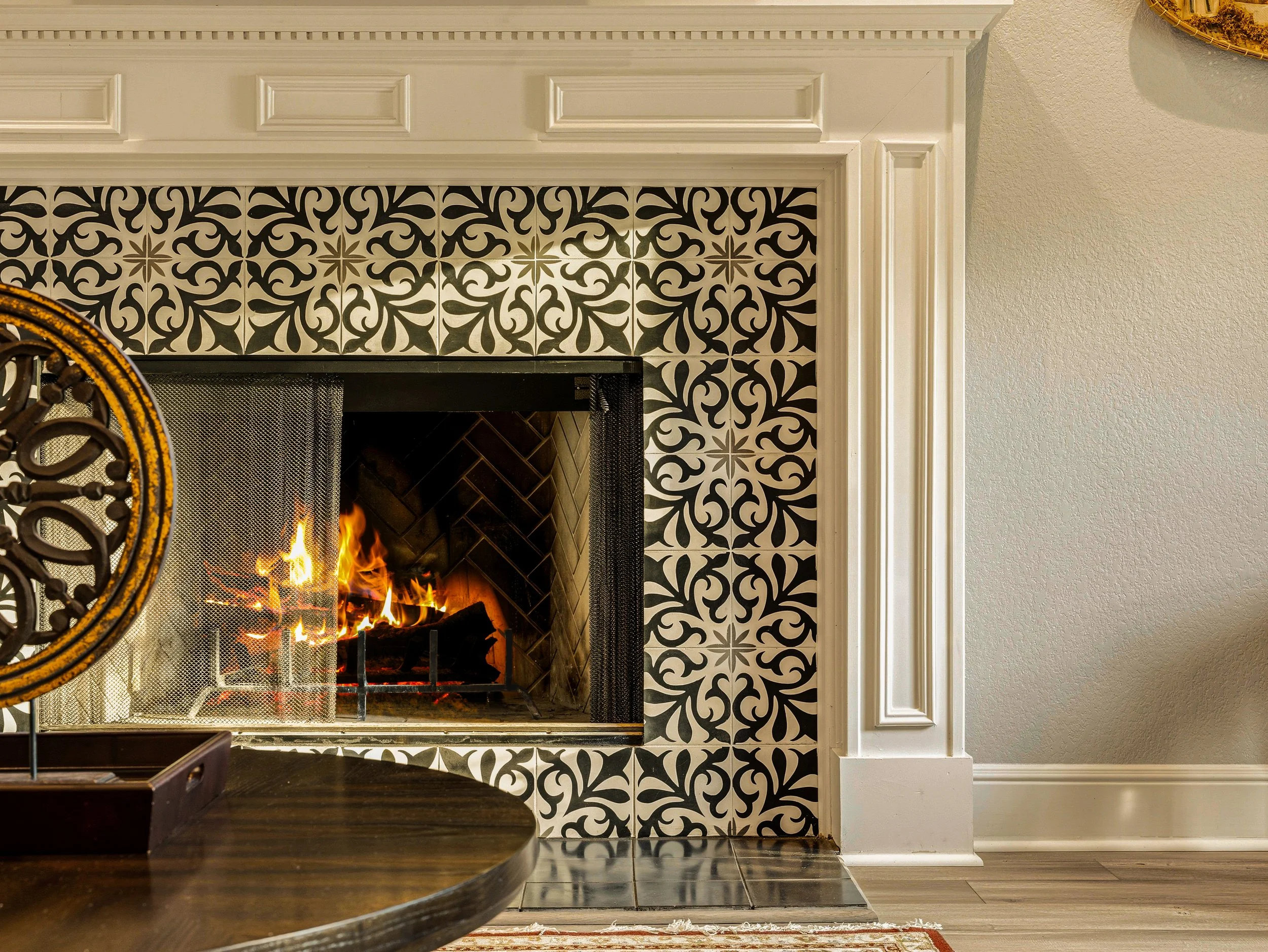 019 Living Room - 11700 Rams Lake.jpg