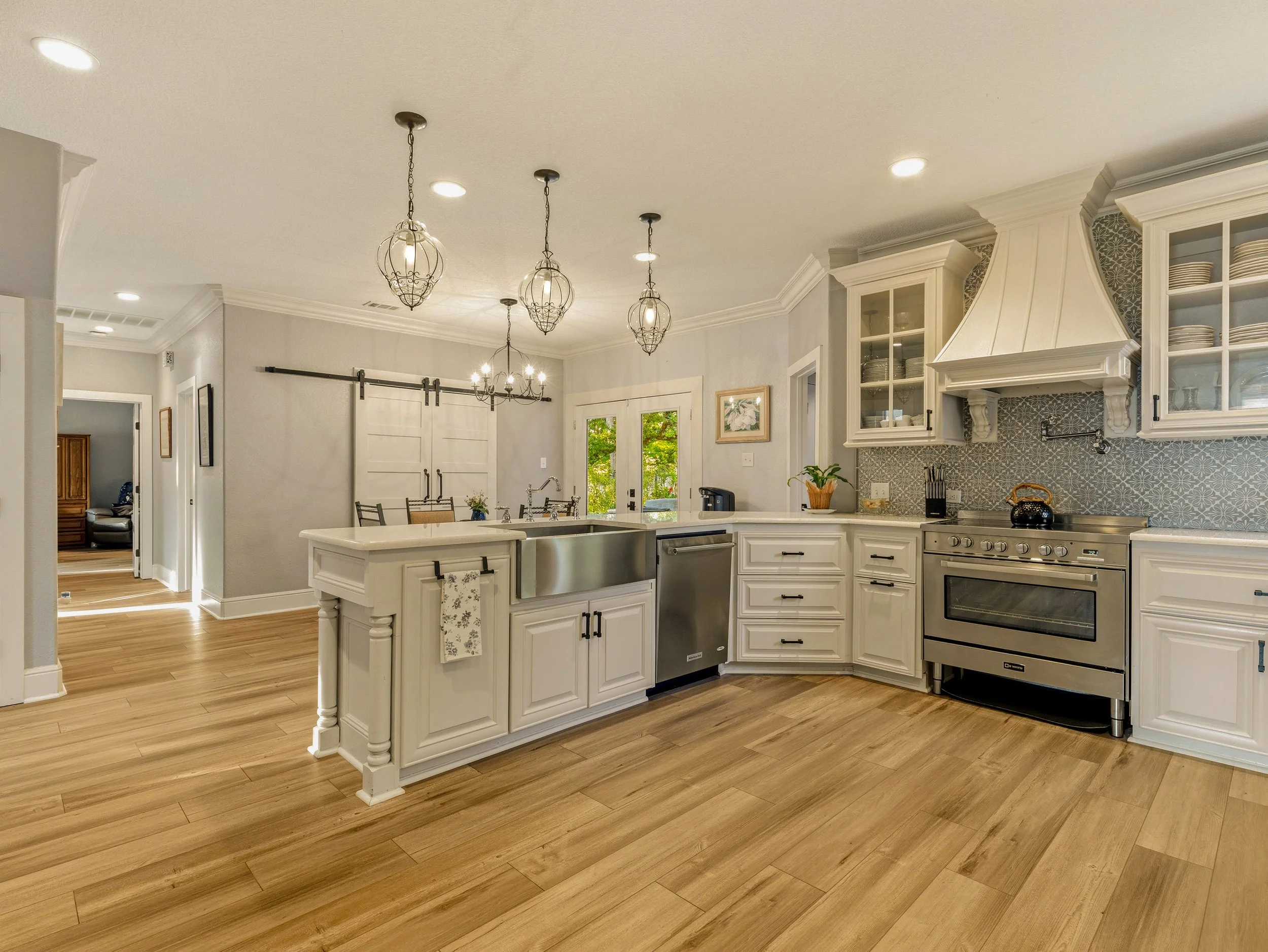 020 Kitchen - 11700 Rams Lake.jpg