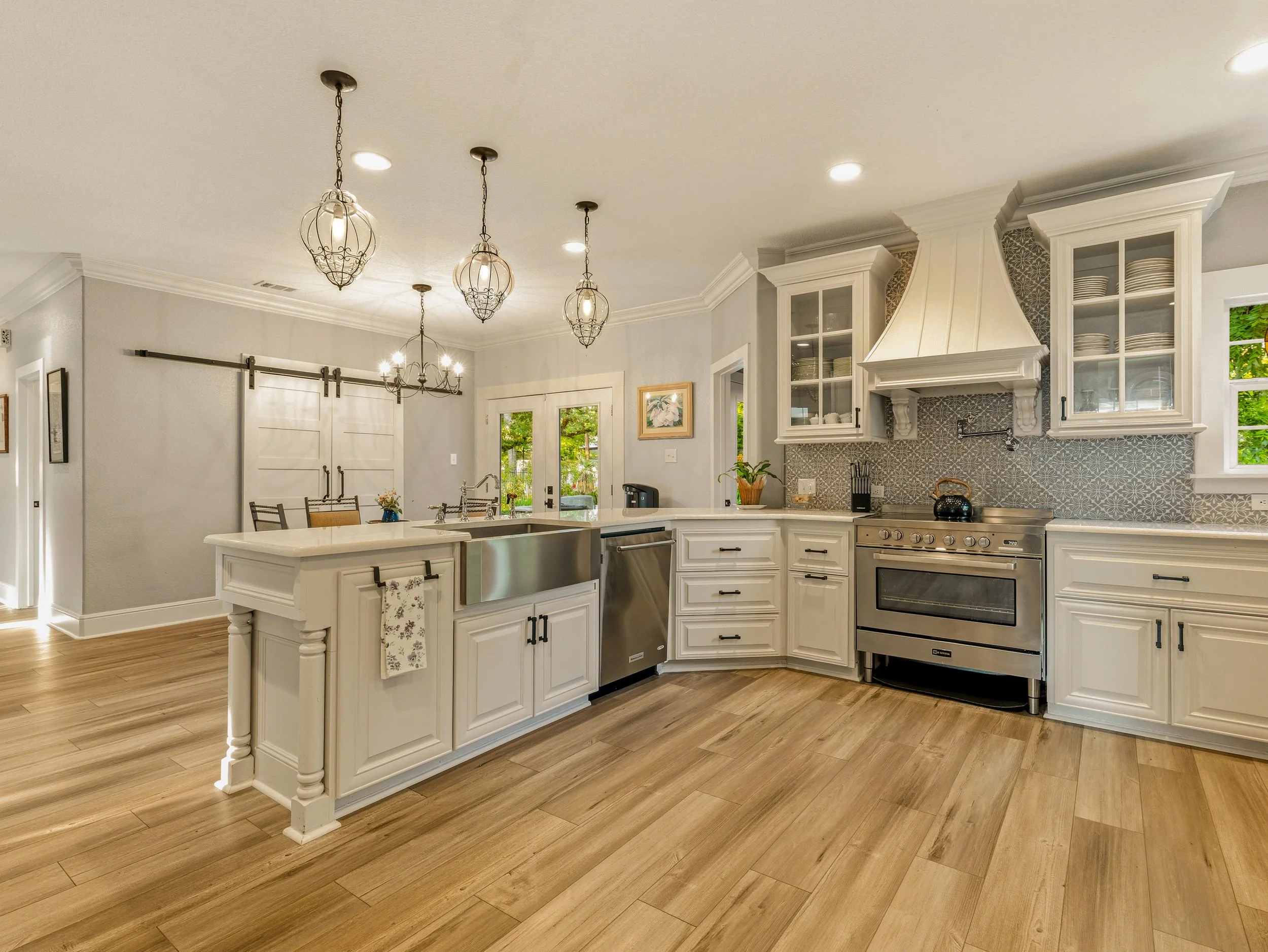 021 Kitchen - 11700 Rams Lake.jpg