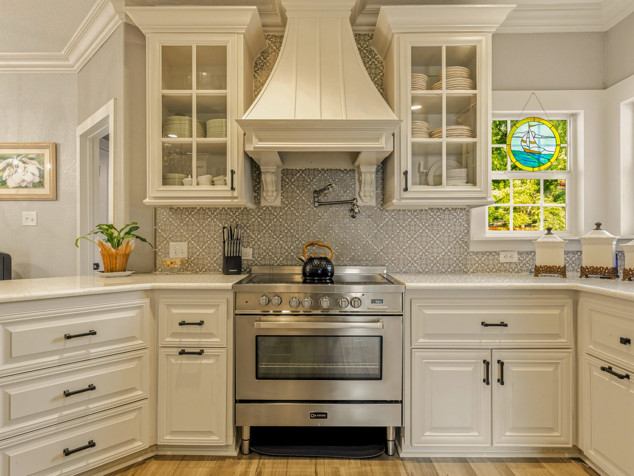 025 Kitchen - 11700 Rams Lake.jpg