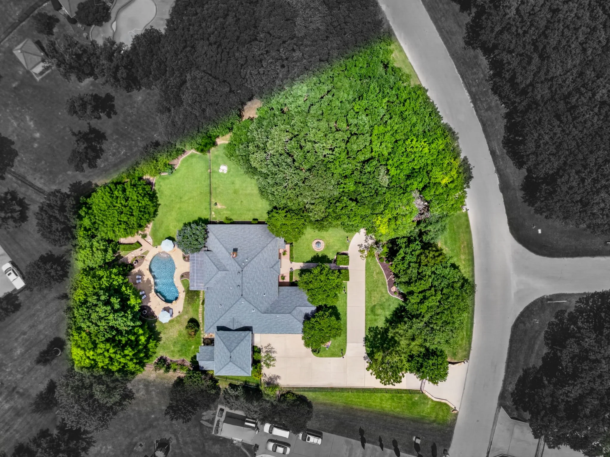 7333 Wooded Acres Trail (2 of 14).jpg