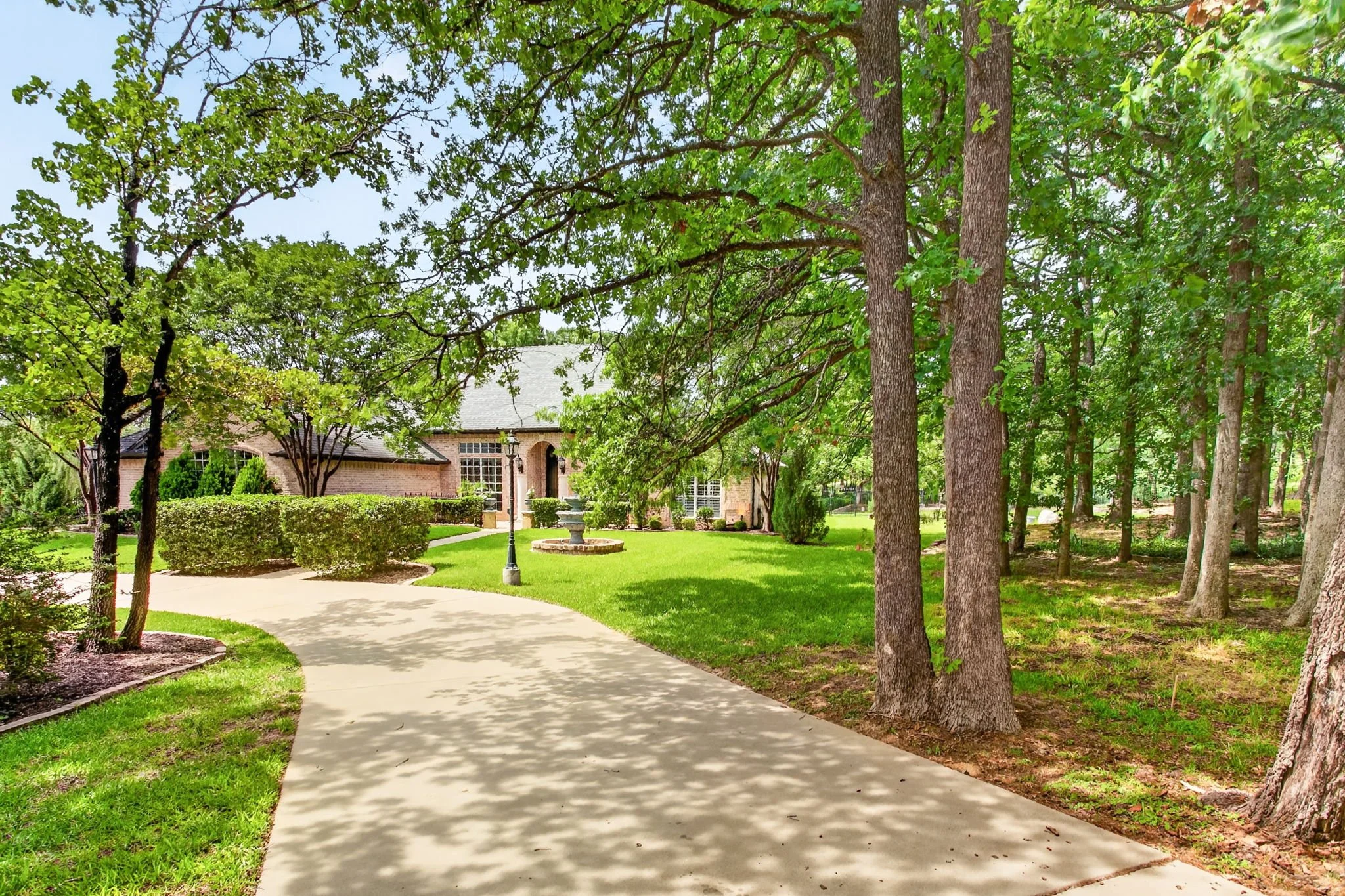 7333 Wooded Acres Trail (2 of 85).jpg