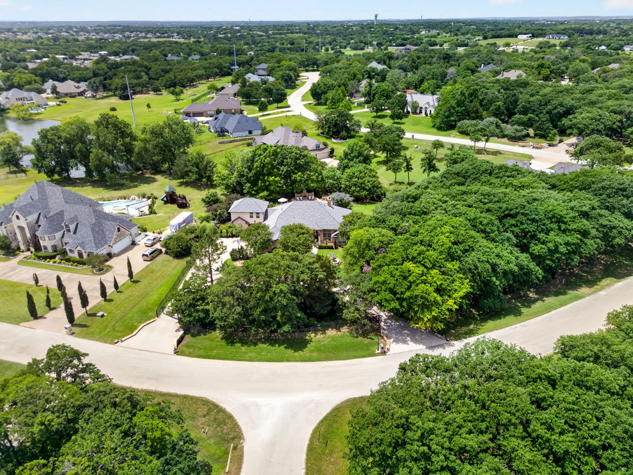 7333 Wooded Acres Trail (3 of 14).jpg