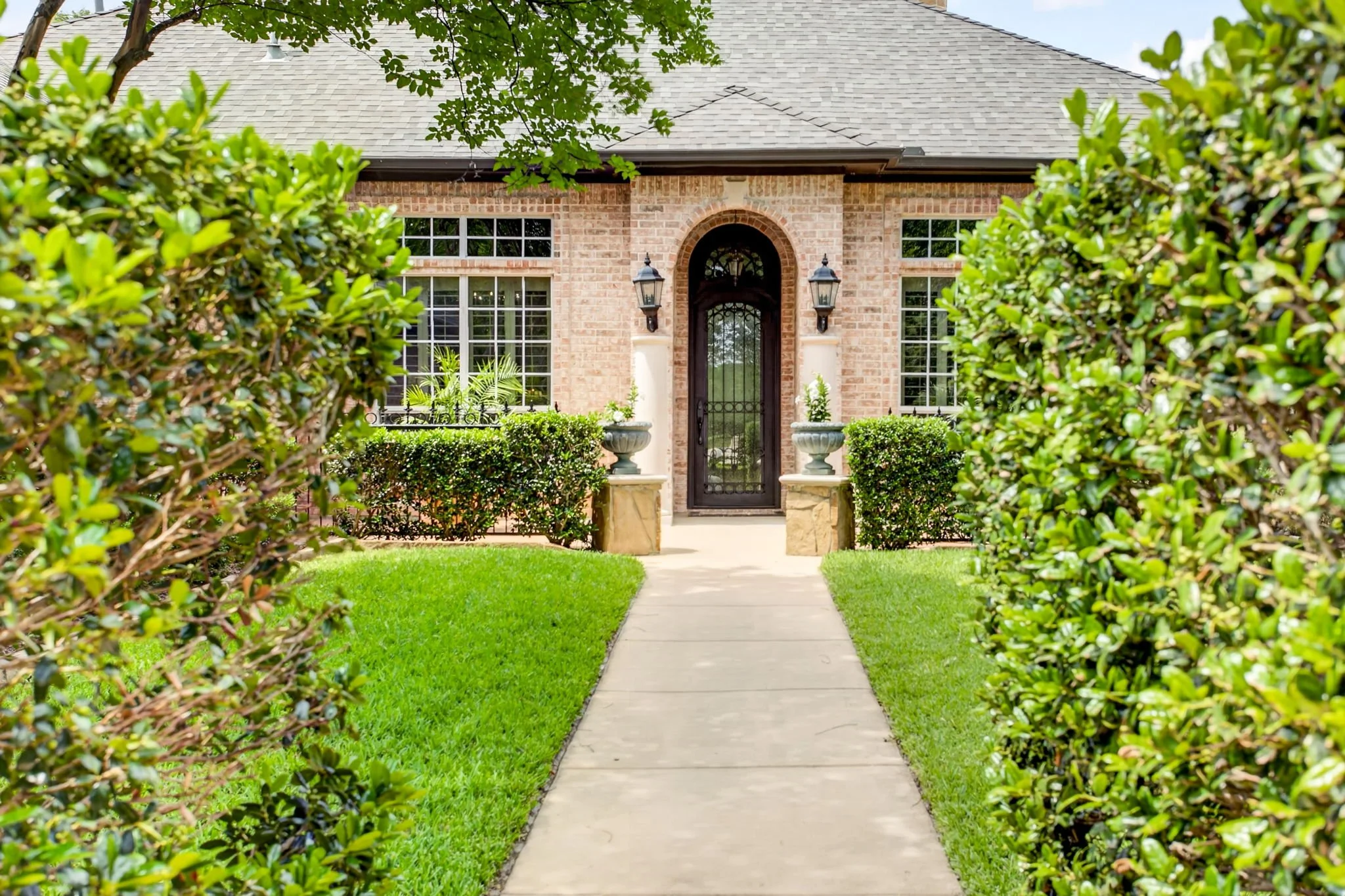 7333 Wooded Acres Trail (6 of 85).jpg