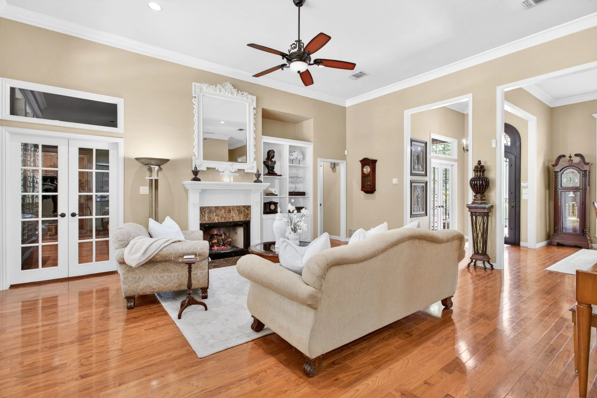 7333 Wooded Acres Trail (21 of 85).jpg