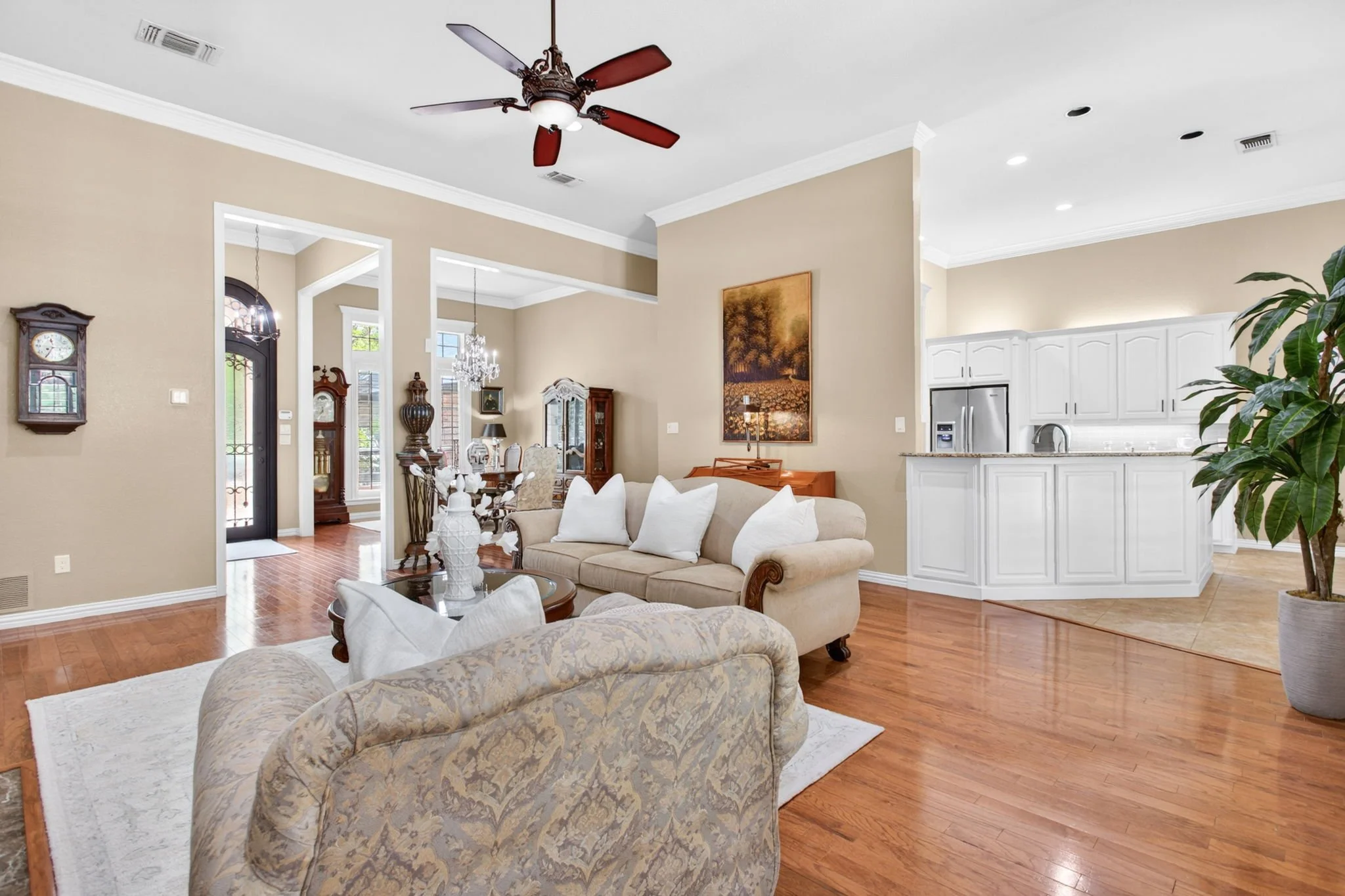 7333 Wooded Acres Trail (25 of 85).jpg