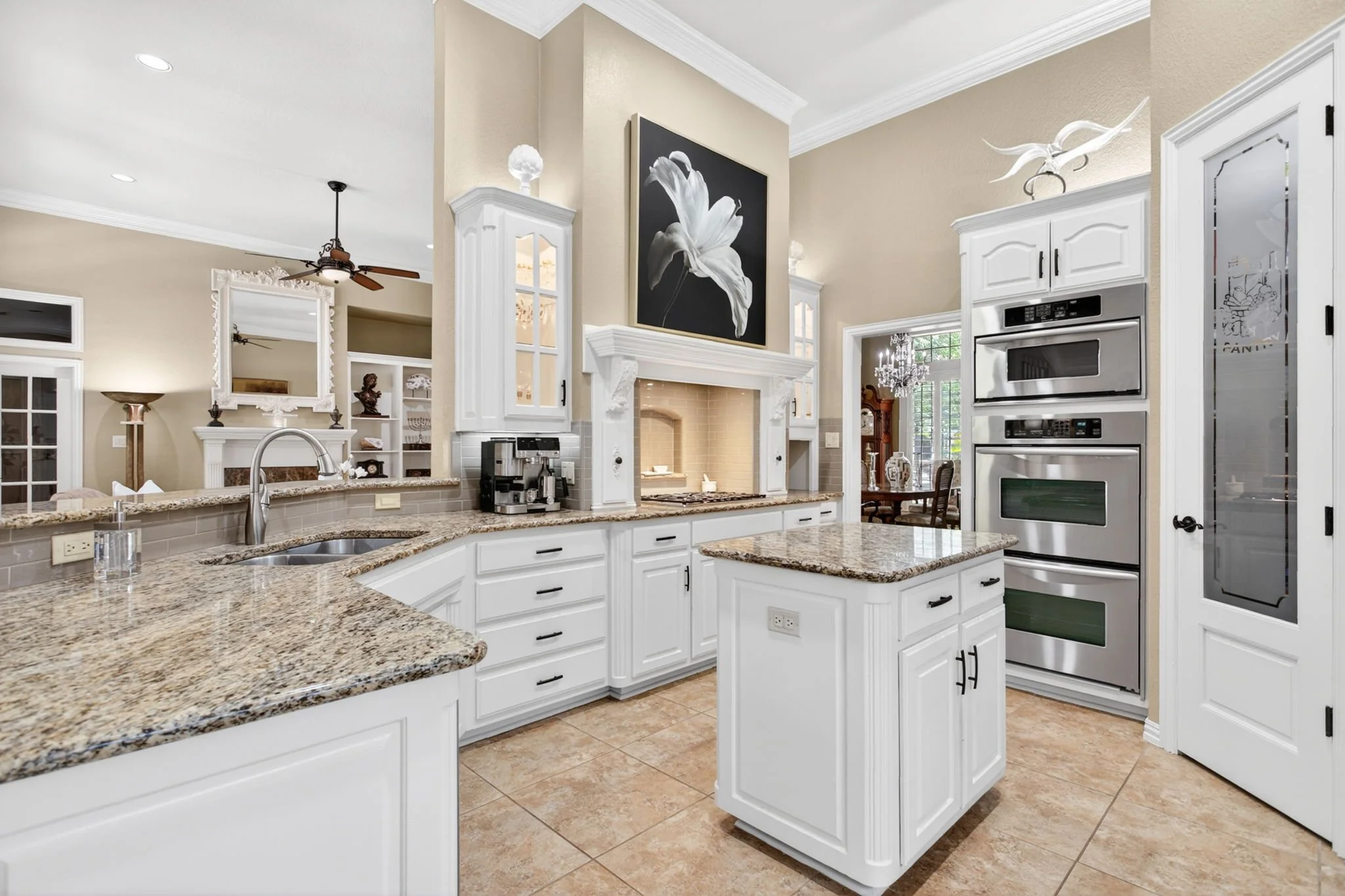7333 Wooded Acres Trail (29 of 85).jpg
