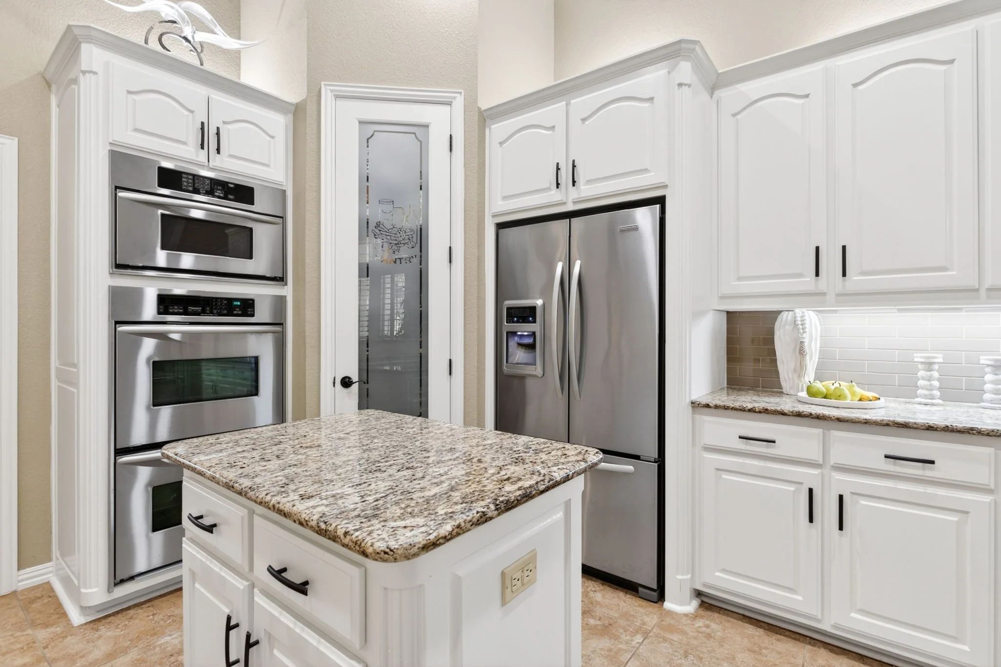 7333 Wooded Acres Trail (30 of 85).jpg