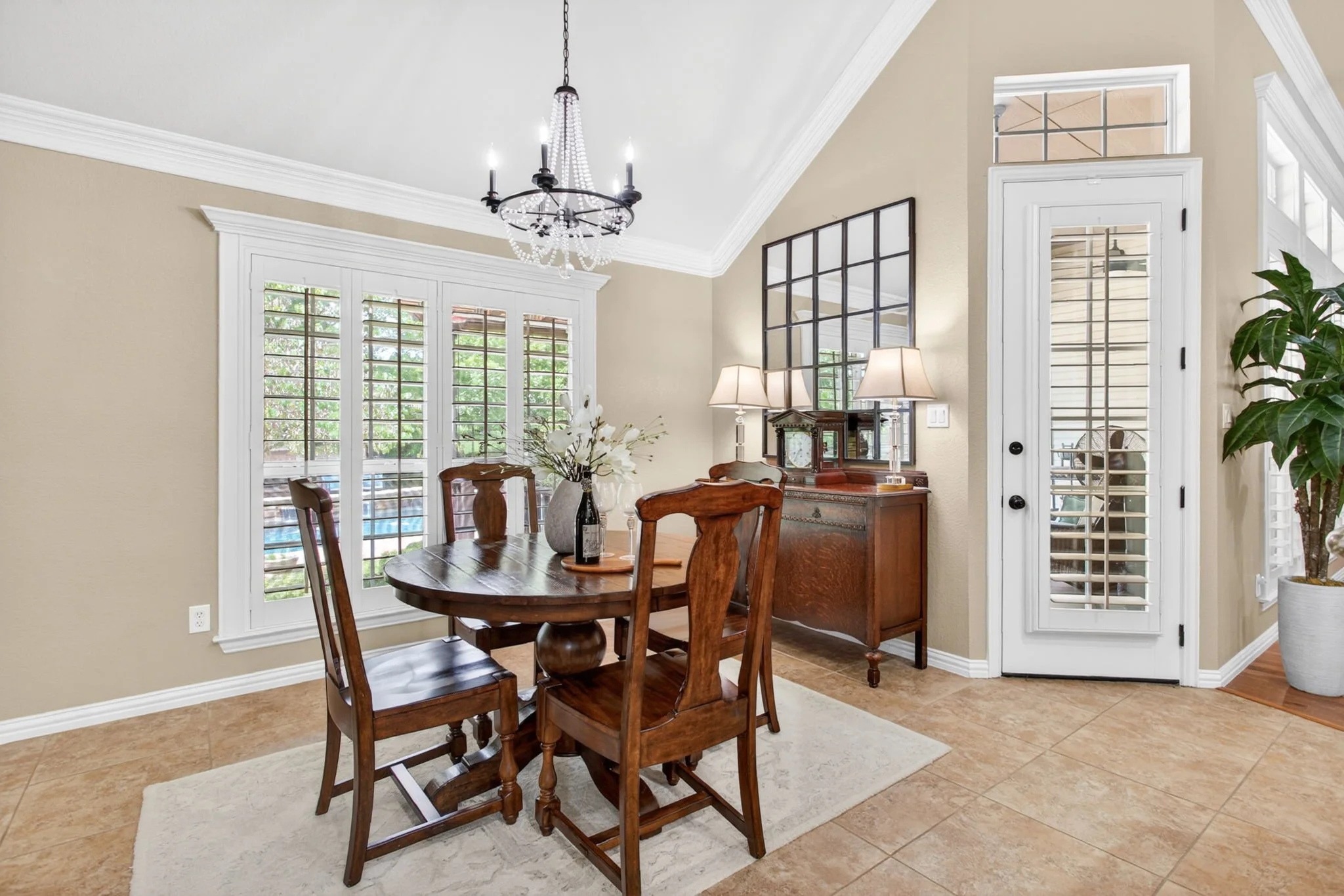 7333 Wooded Acres Trail (36 of 85).jpg