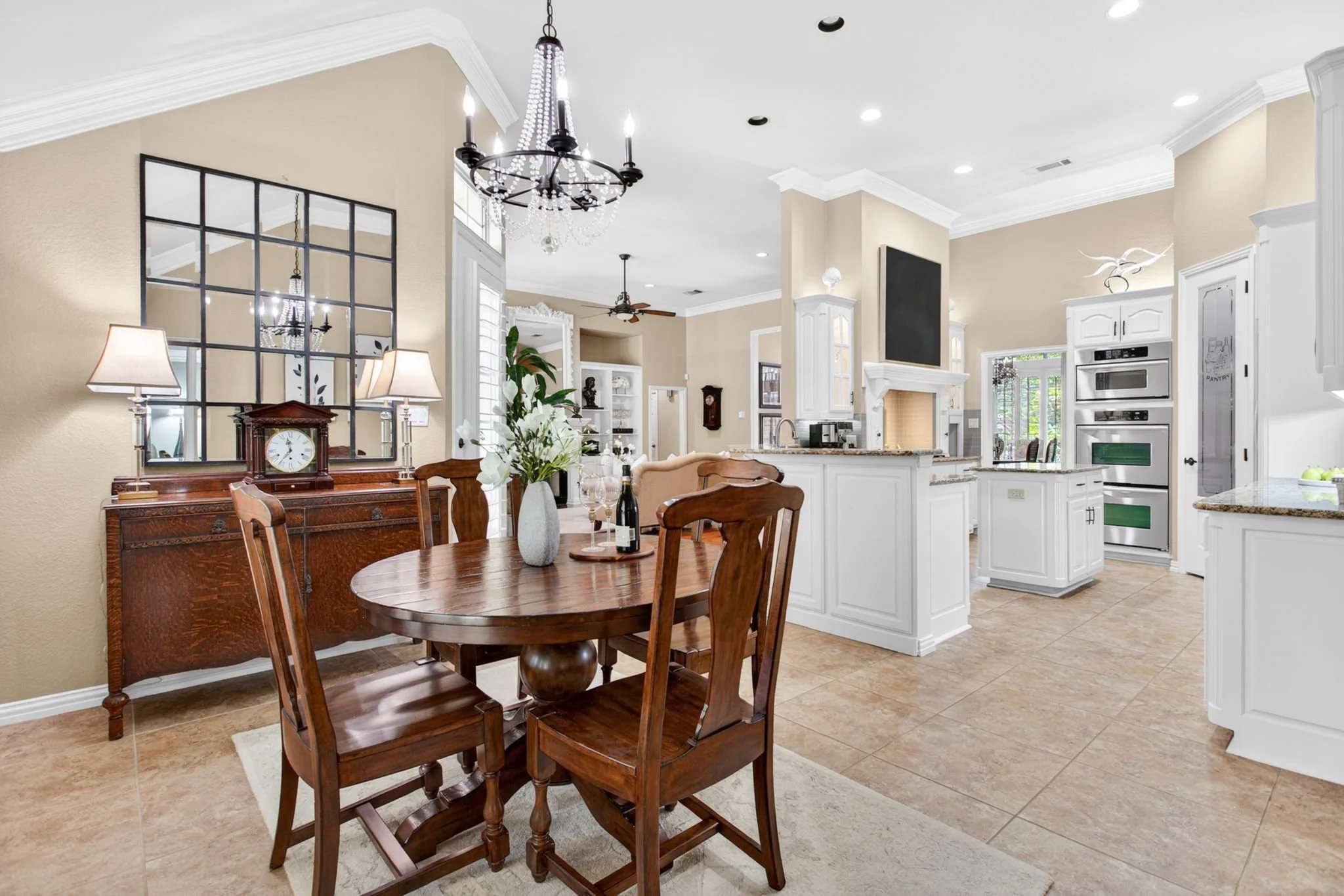 7333 Wooded Acres Trail (37 of 85).jpg