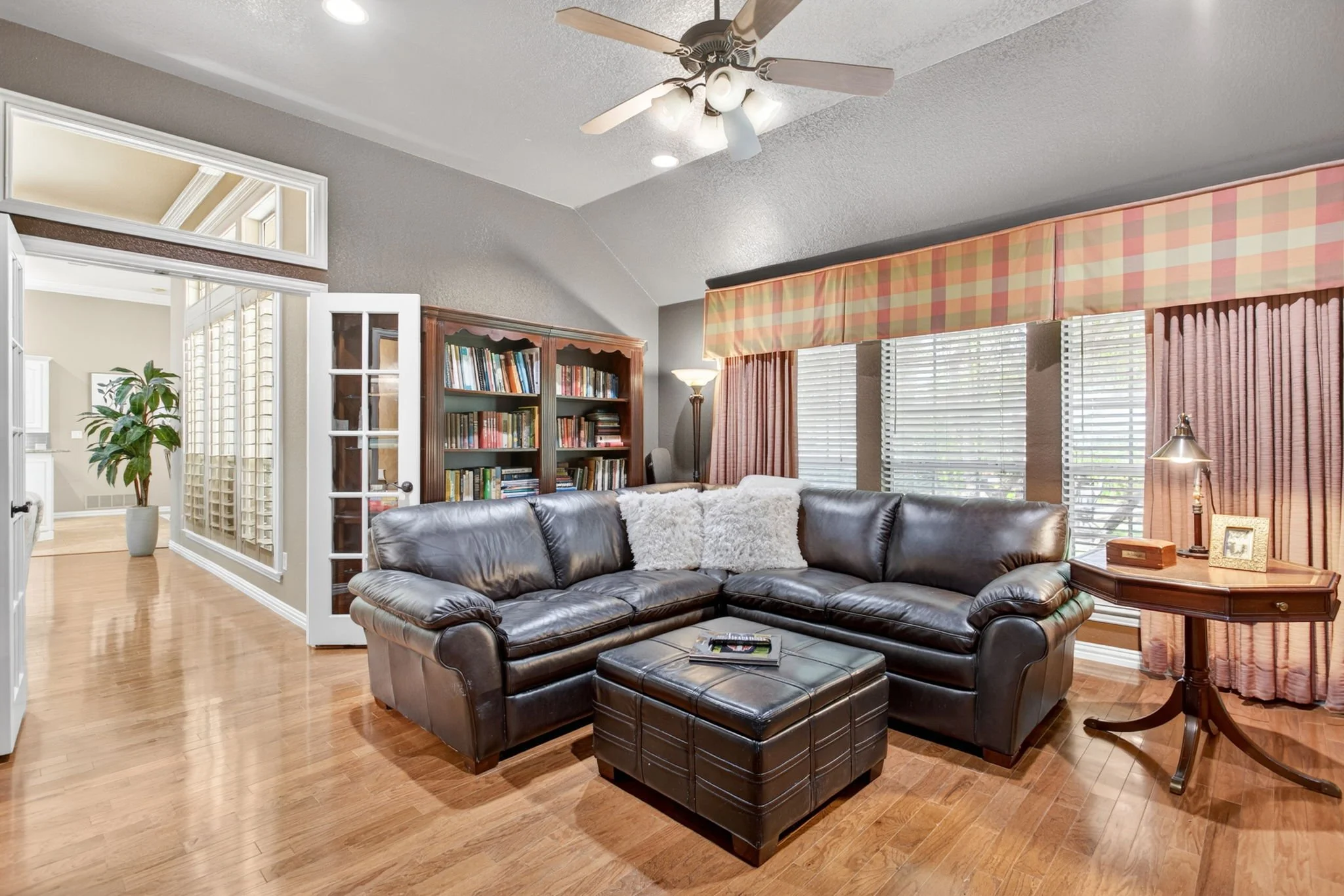 7333 Wooded Acres Trail (39 of 85).jpg