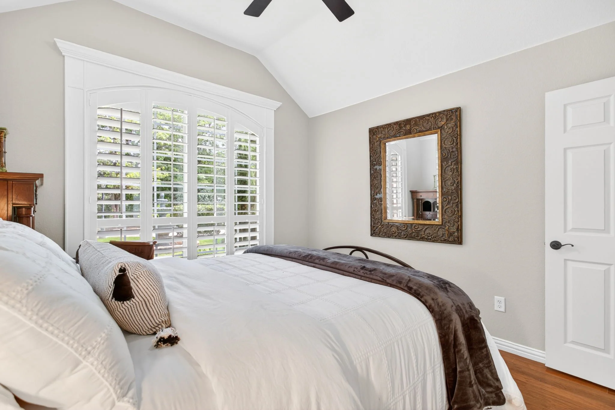 7333 Wooded Acres Trail (54 of 85).jpg