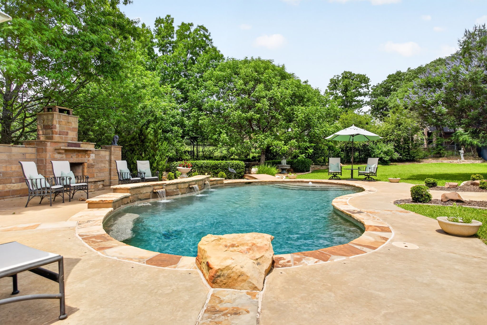 7333 Wooded Acres Trail (68 of 85).jpg