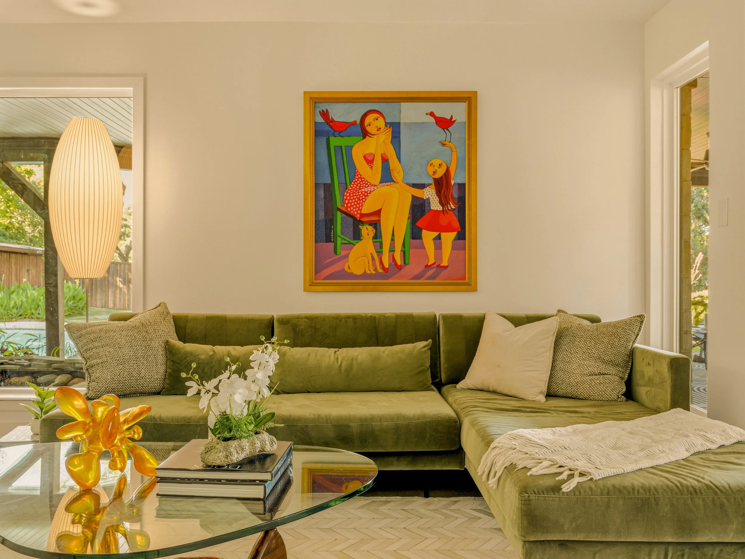 020 Living Room - 14 Windward.jpg
