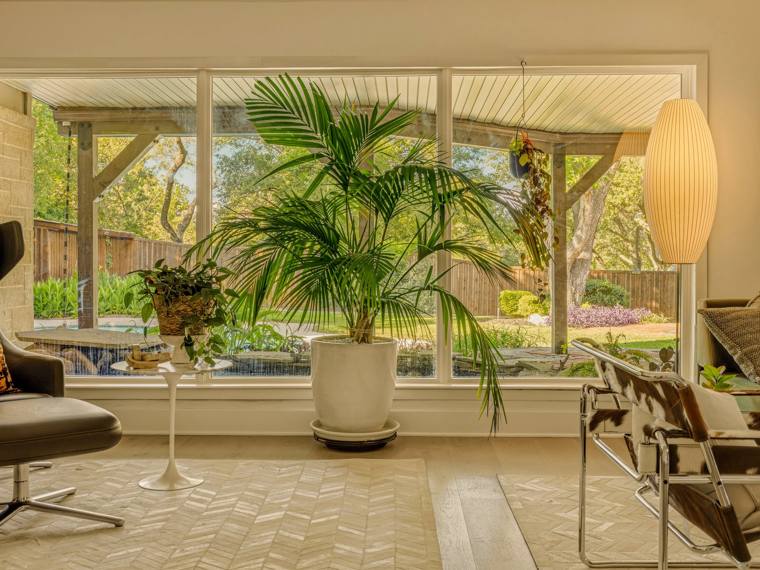 021 Living Room - 14 Windward.jpg