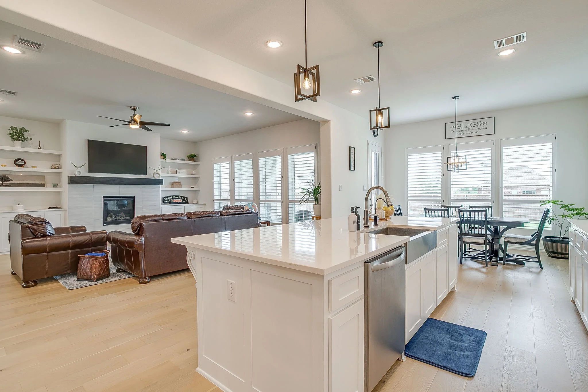 1283 Meadow Rose Dr (29 of 58).jpg