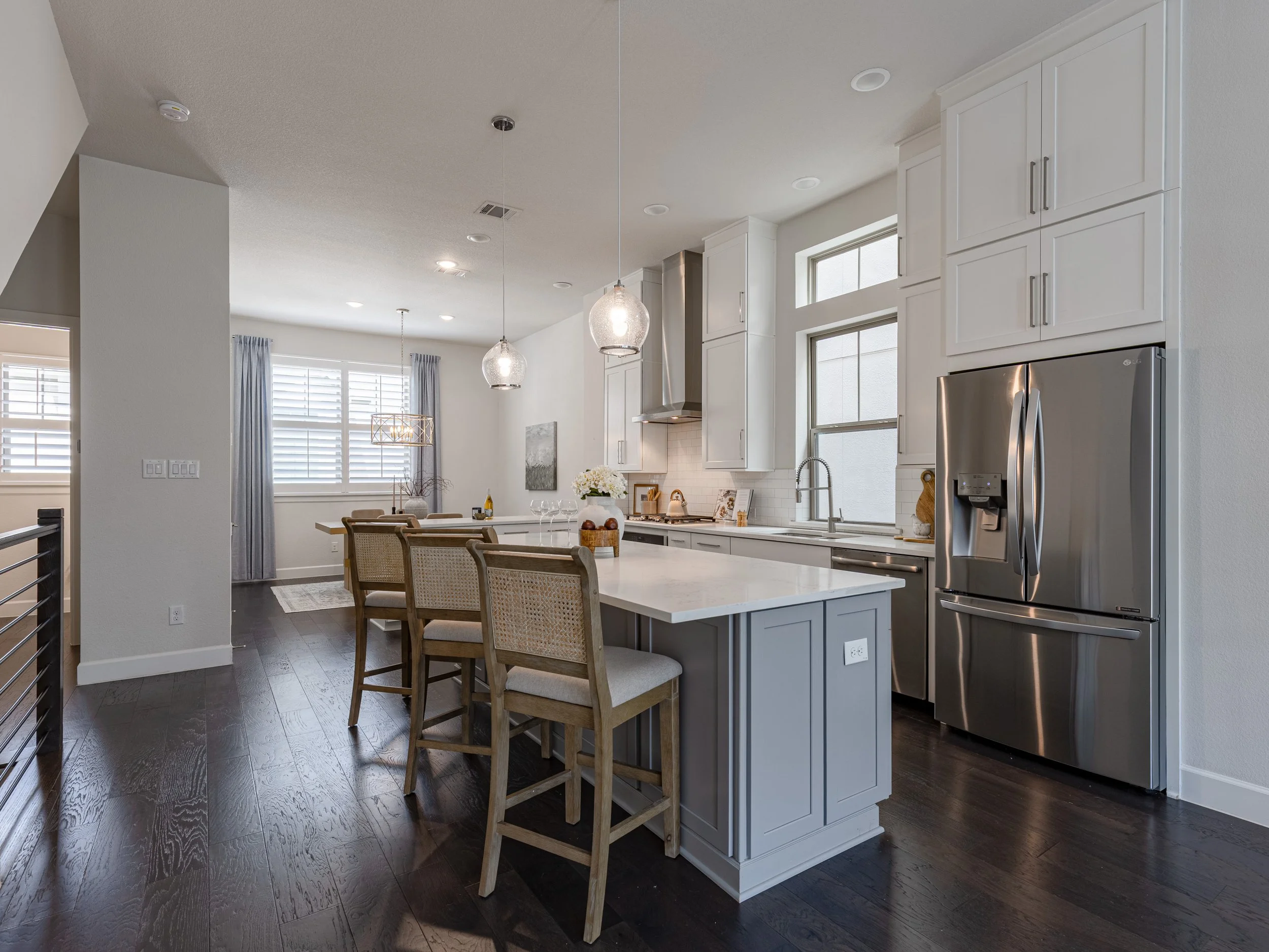 015 Kitchen - 5143 Brickellia.jpg