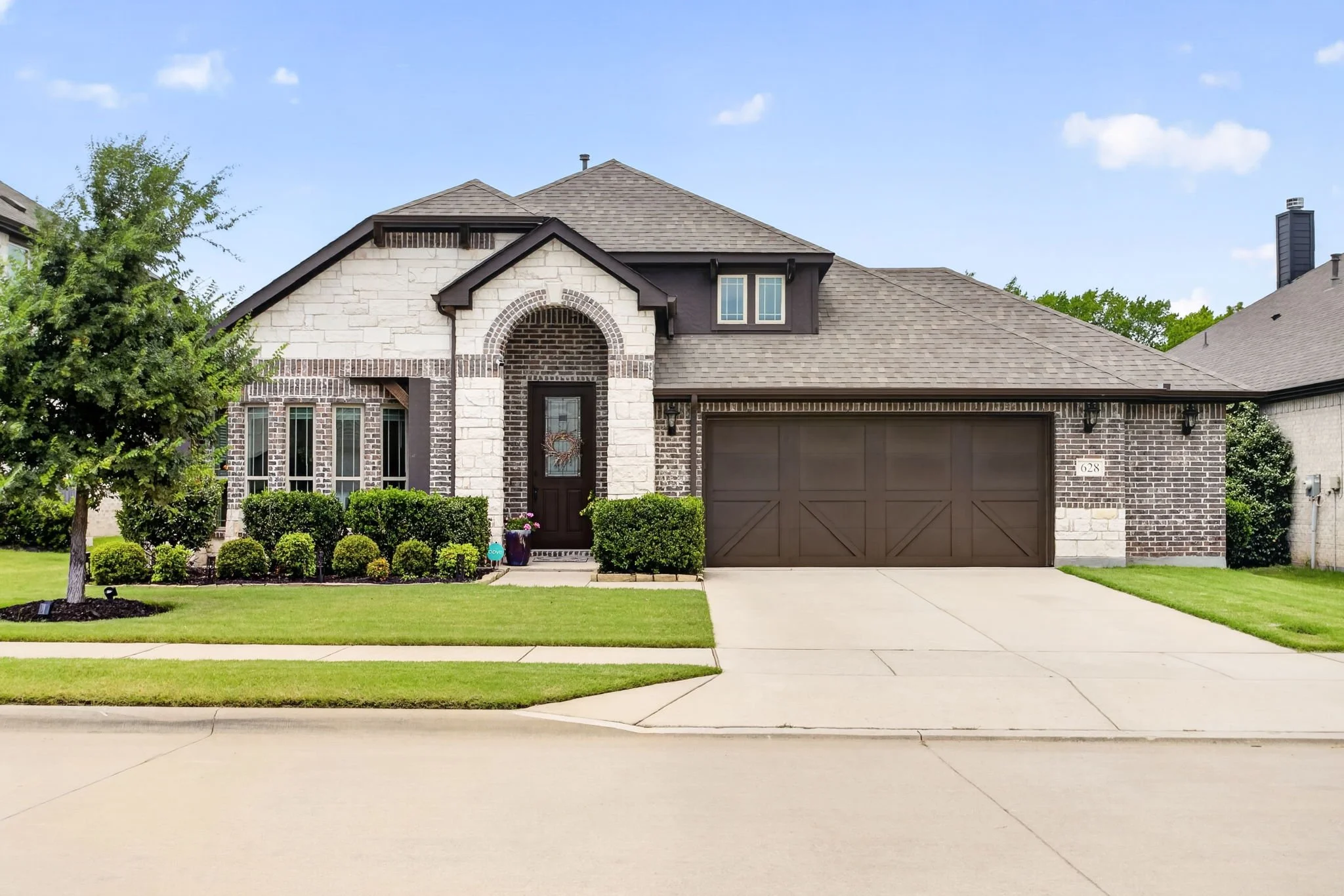 628 Lake Cove Dr (1 of 47).jpg