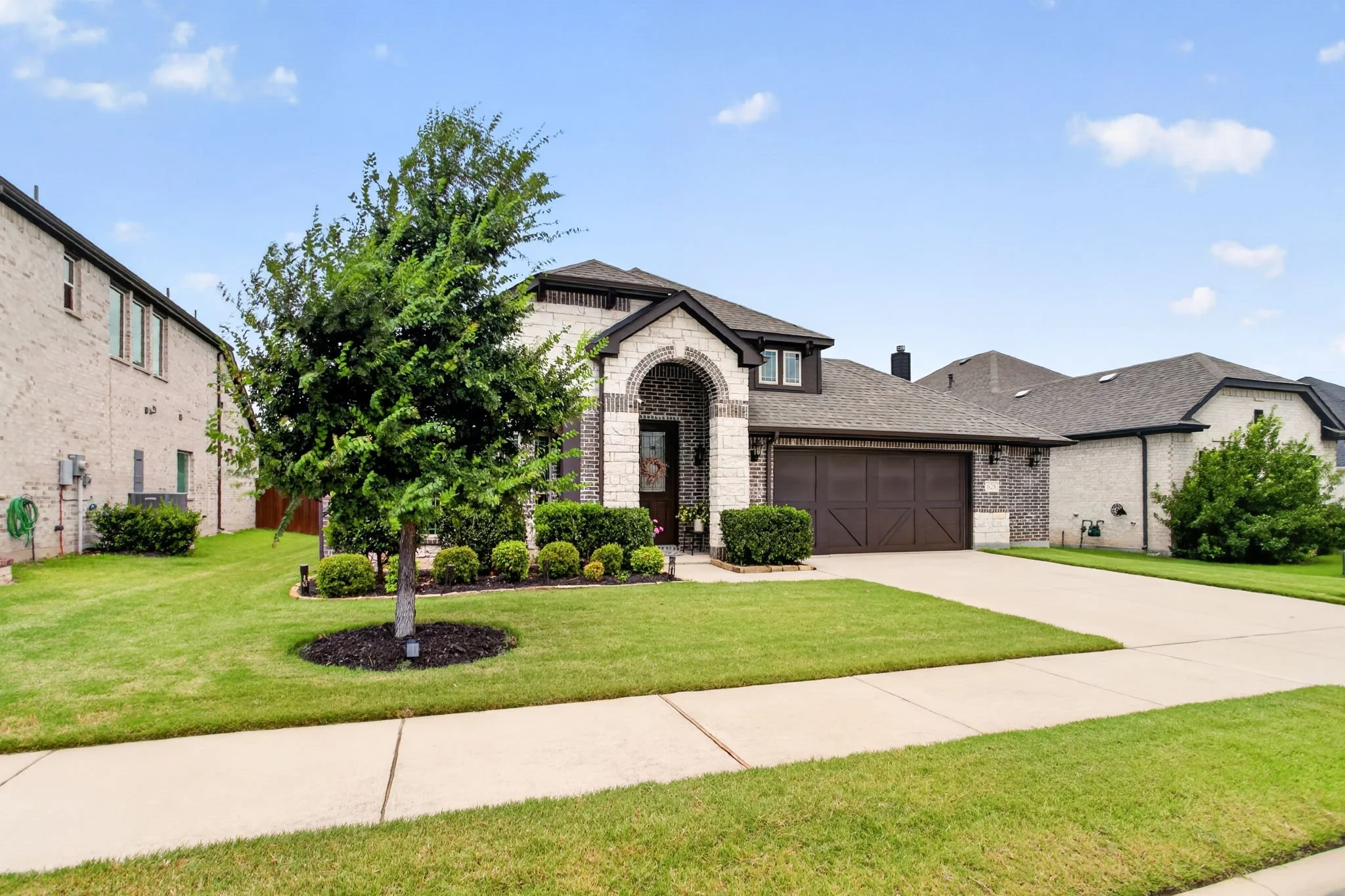 628 Lake Cove Dr (6 of 47).jpg