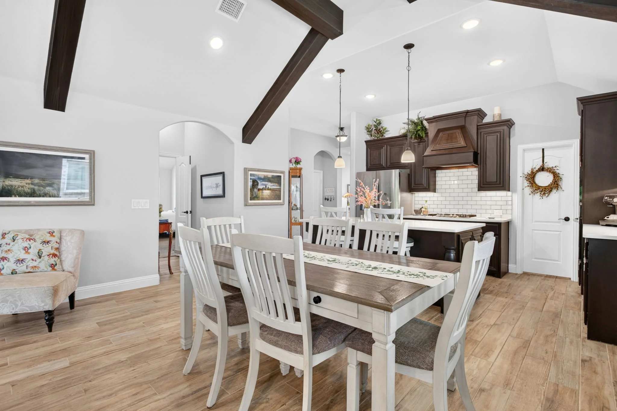 628 Lake Cove Dr (15 of 47).jpg
