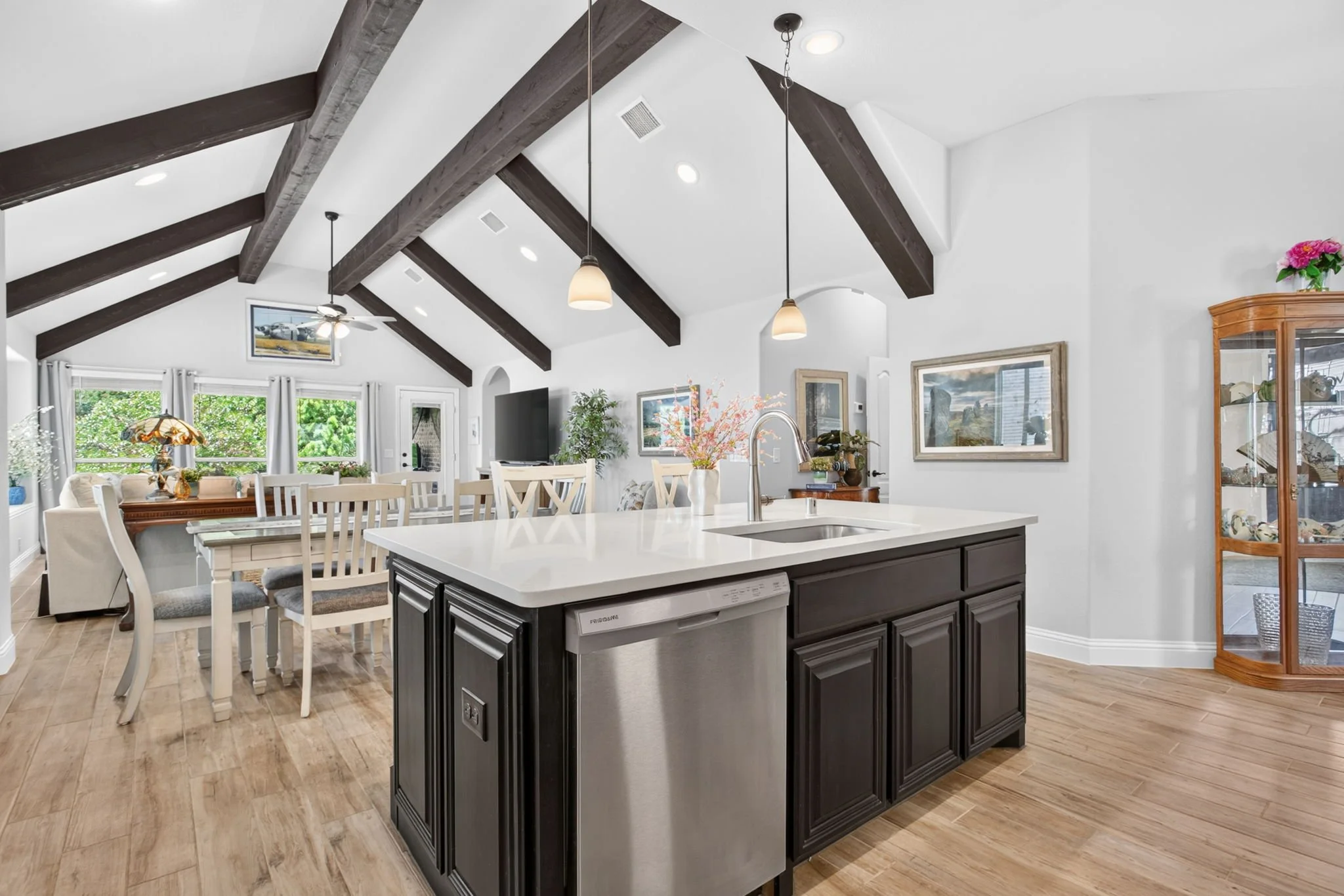 628 Lake Cove Dr (20 of 47).jpg
