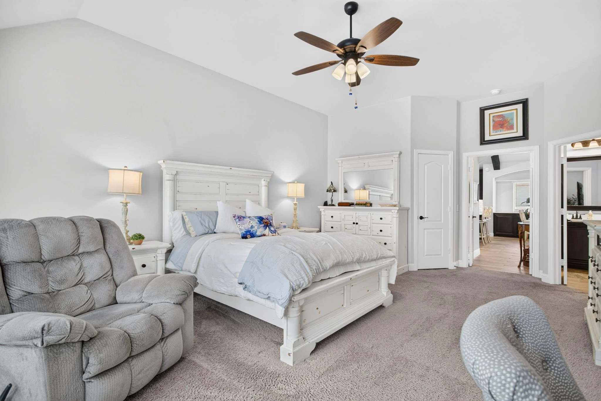 628 Lake Cove Dr (28 of 47).jpg