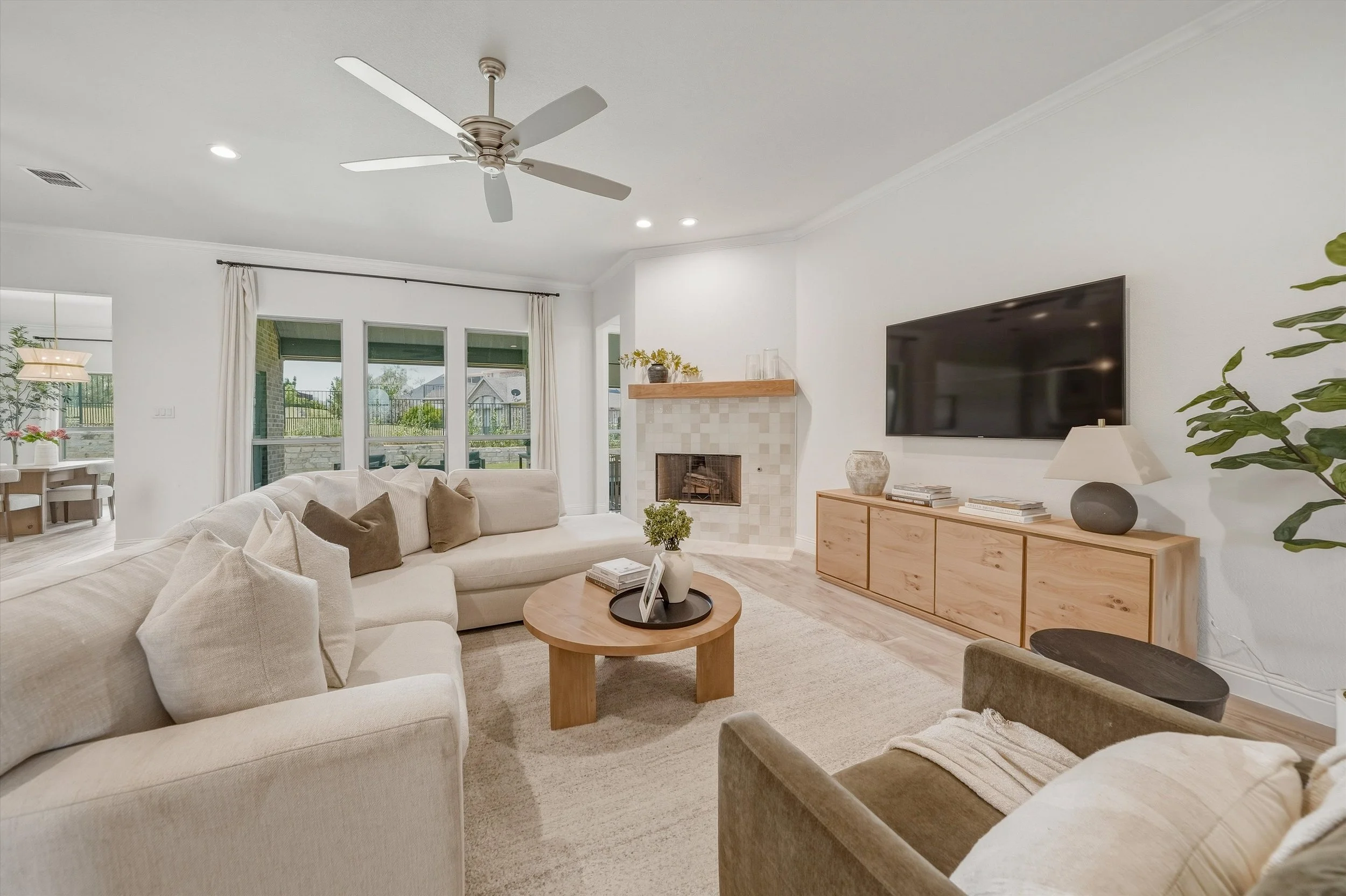 19-carson-gates-8110-spanish-hills-dr--benbroo_011.jpg
