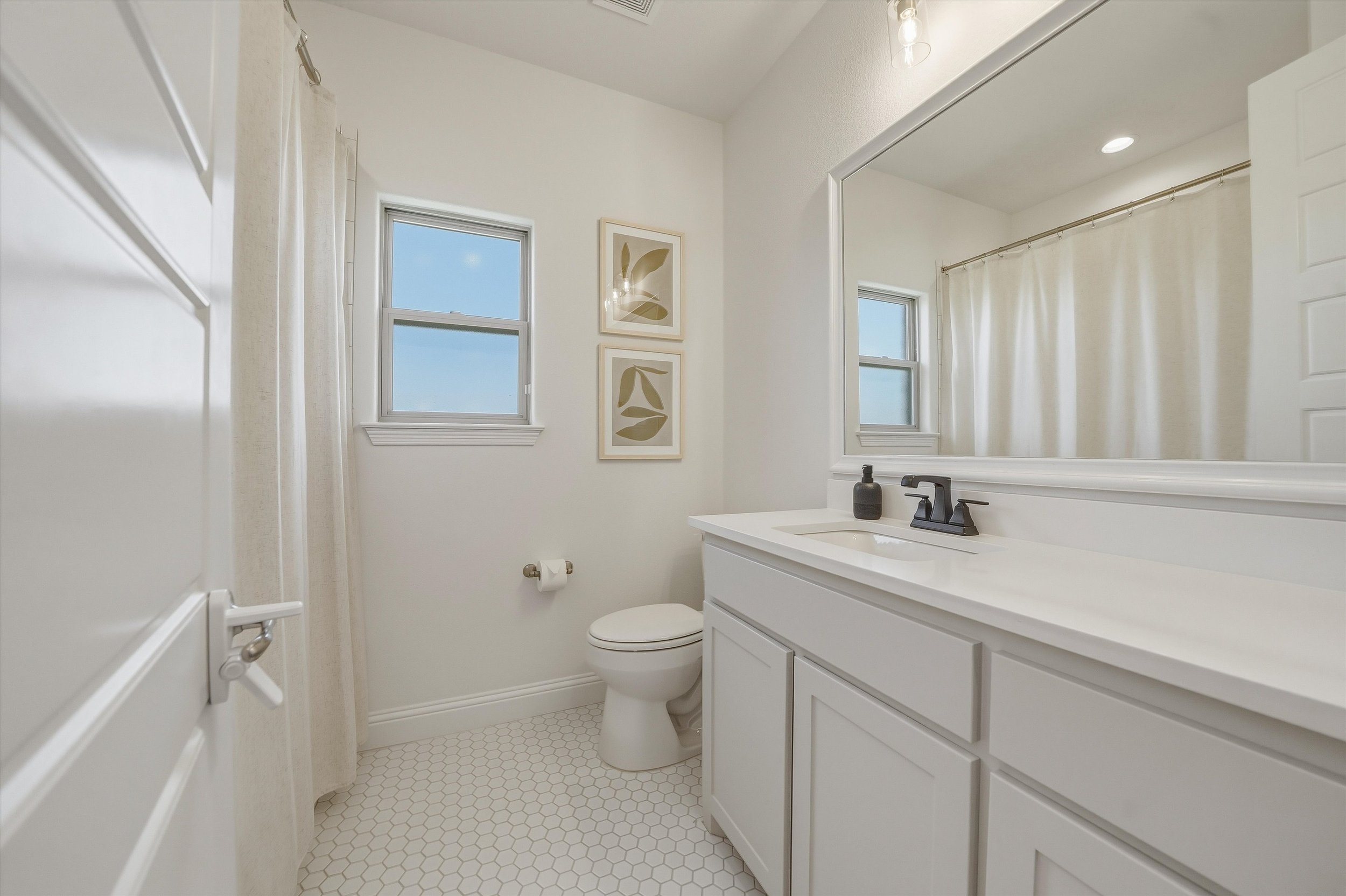 35-carson-gates-8110-spanish-hills-dr--benbroo_027.jpg