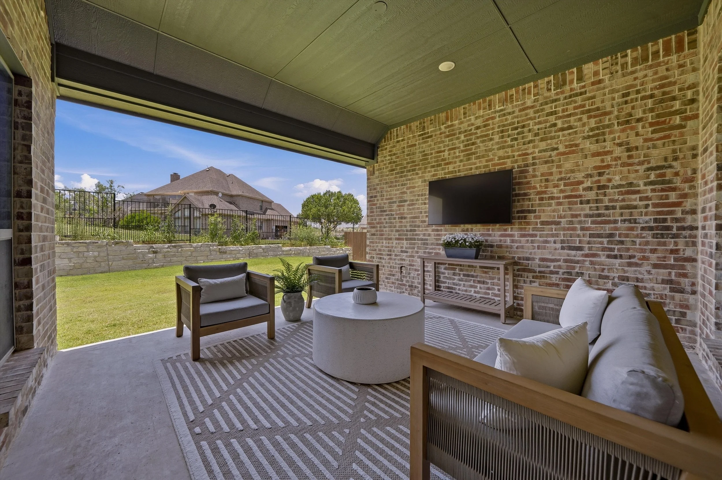 41-carson-gates-8110-spanish-hills-dr--benbroo_033.jpg
