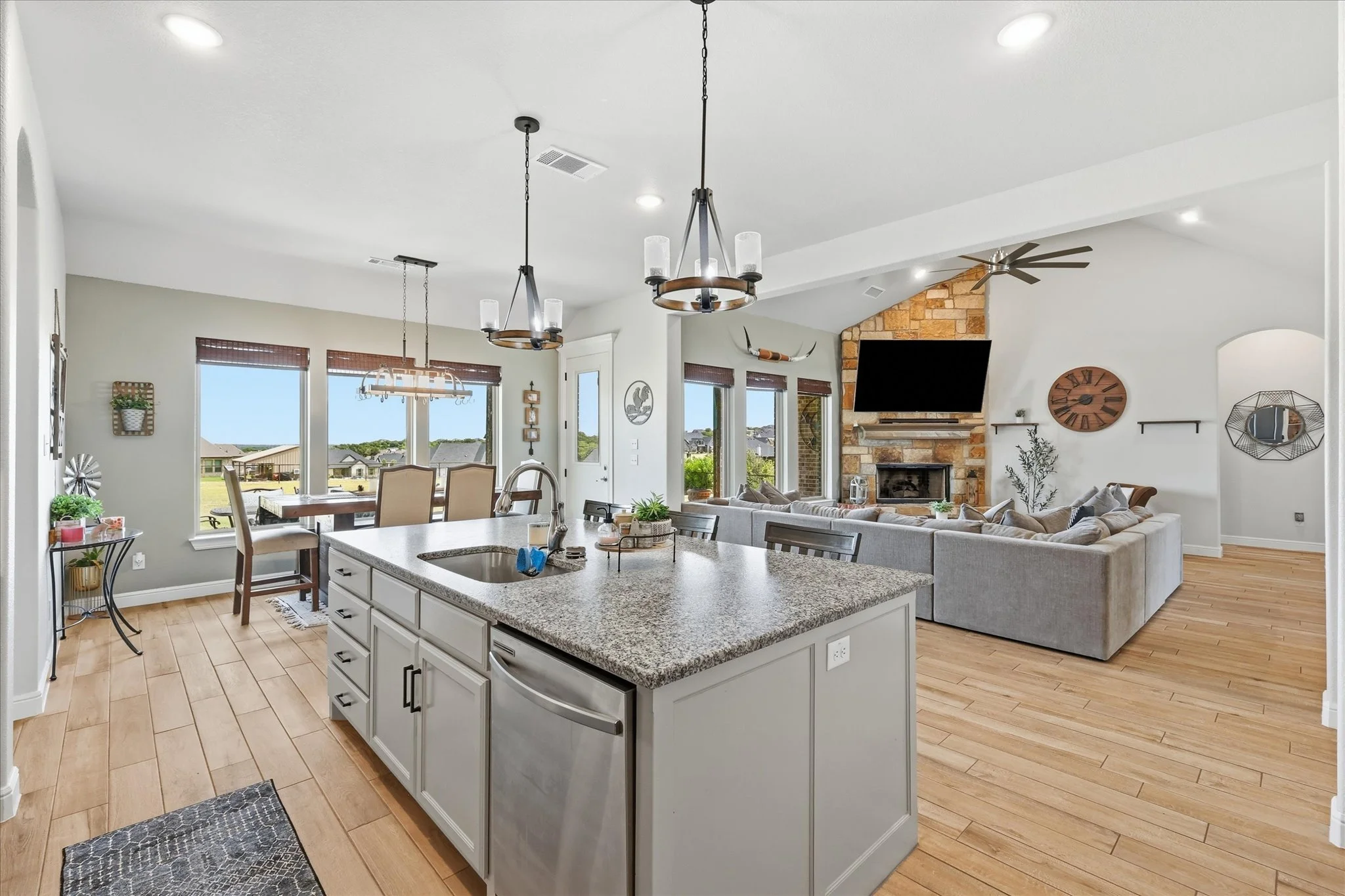 27-6929 Veal Station Rd_027.jpg