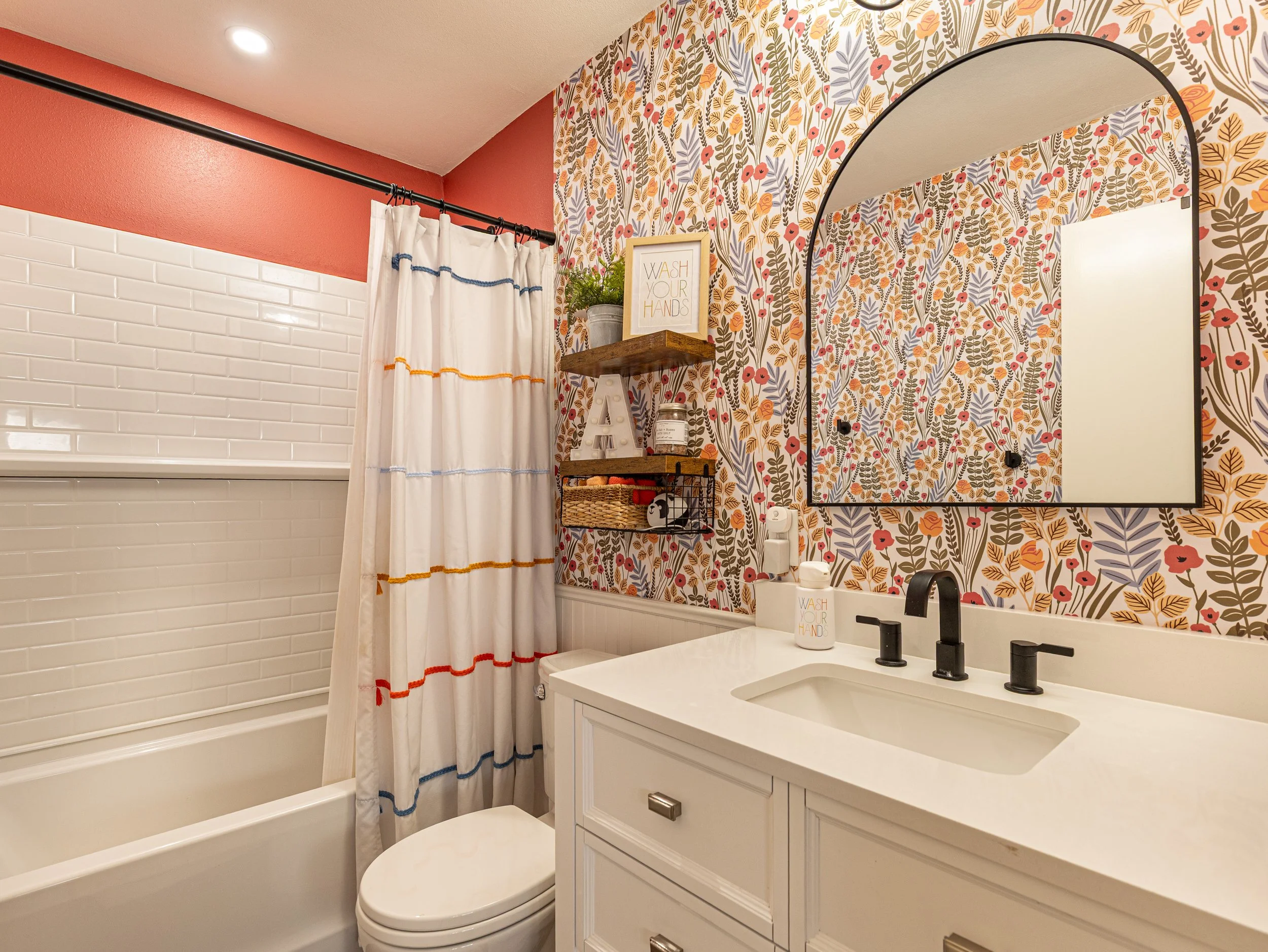 030 Bathroom - 9999 Boat Club #601.jpg
